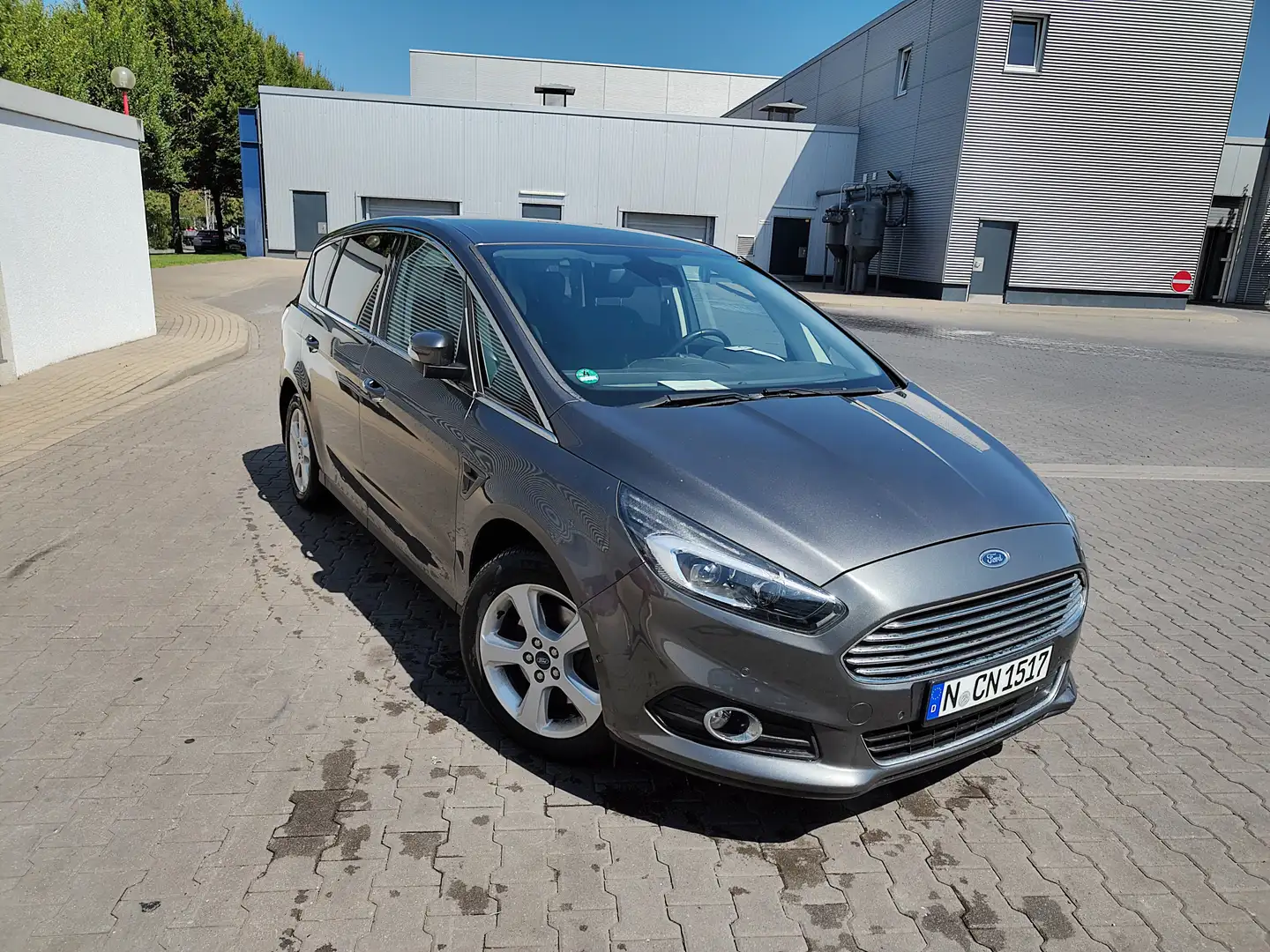 Ford S-Max S-Max 2.0 TDCi Aut. Titanium Grau - 1