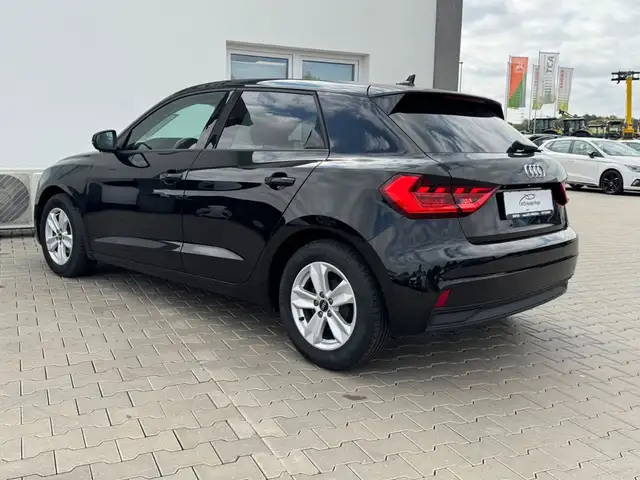 Audi A1 view 5