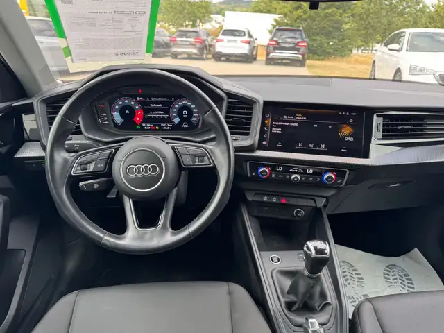 Audi A1 view 11