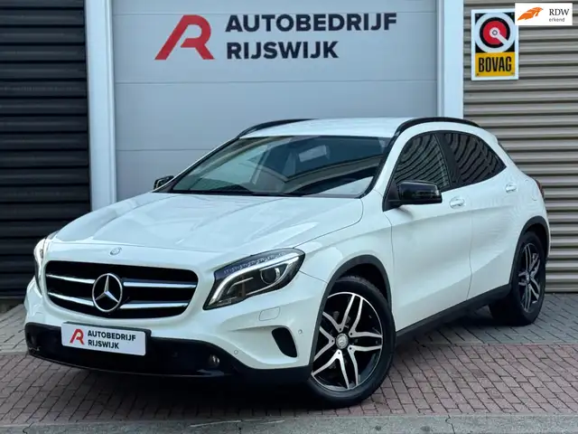 Mercedes-Benz GLA 200 Edition 1