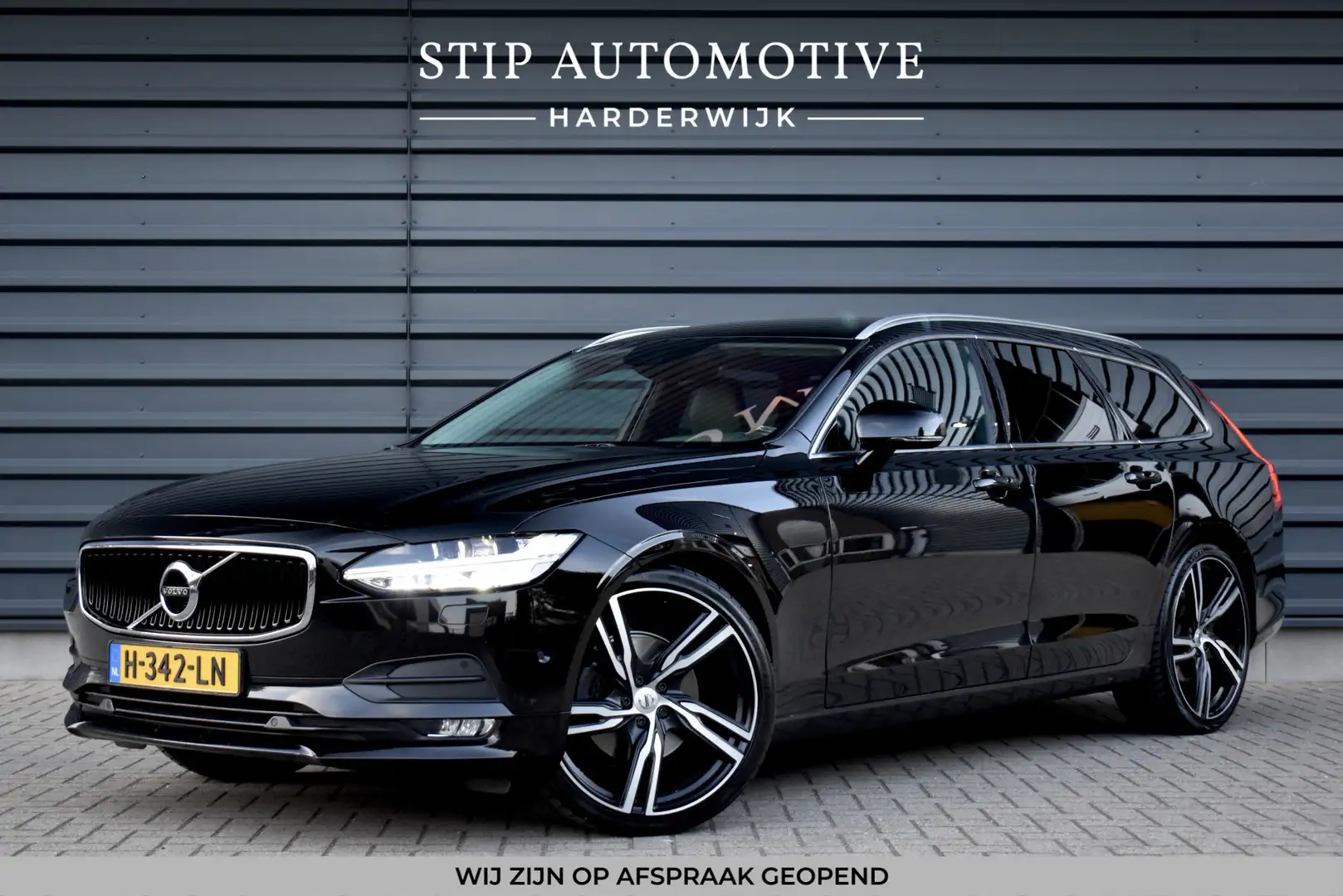 Volvo V90 2.0 D4 Momentum | 21'' R-Design Velgen | Trekhaak Zwart - 1