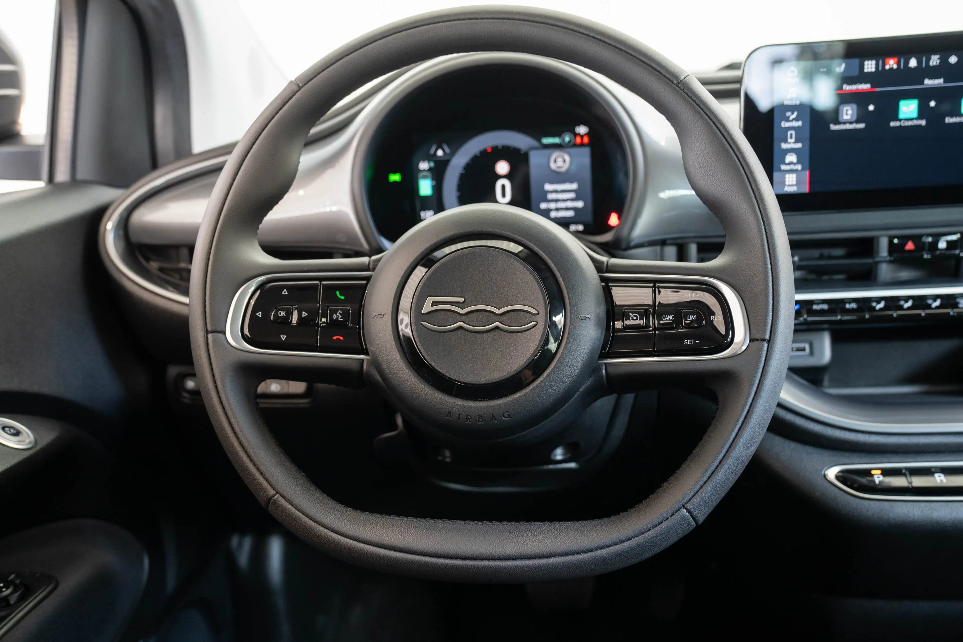 Fiat 500e Icon 42 kWh | Camera | Stoelverwarming | Apple Car — photo 34