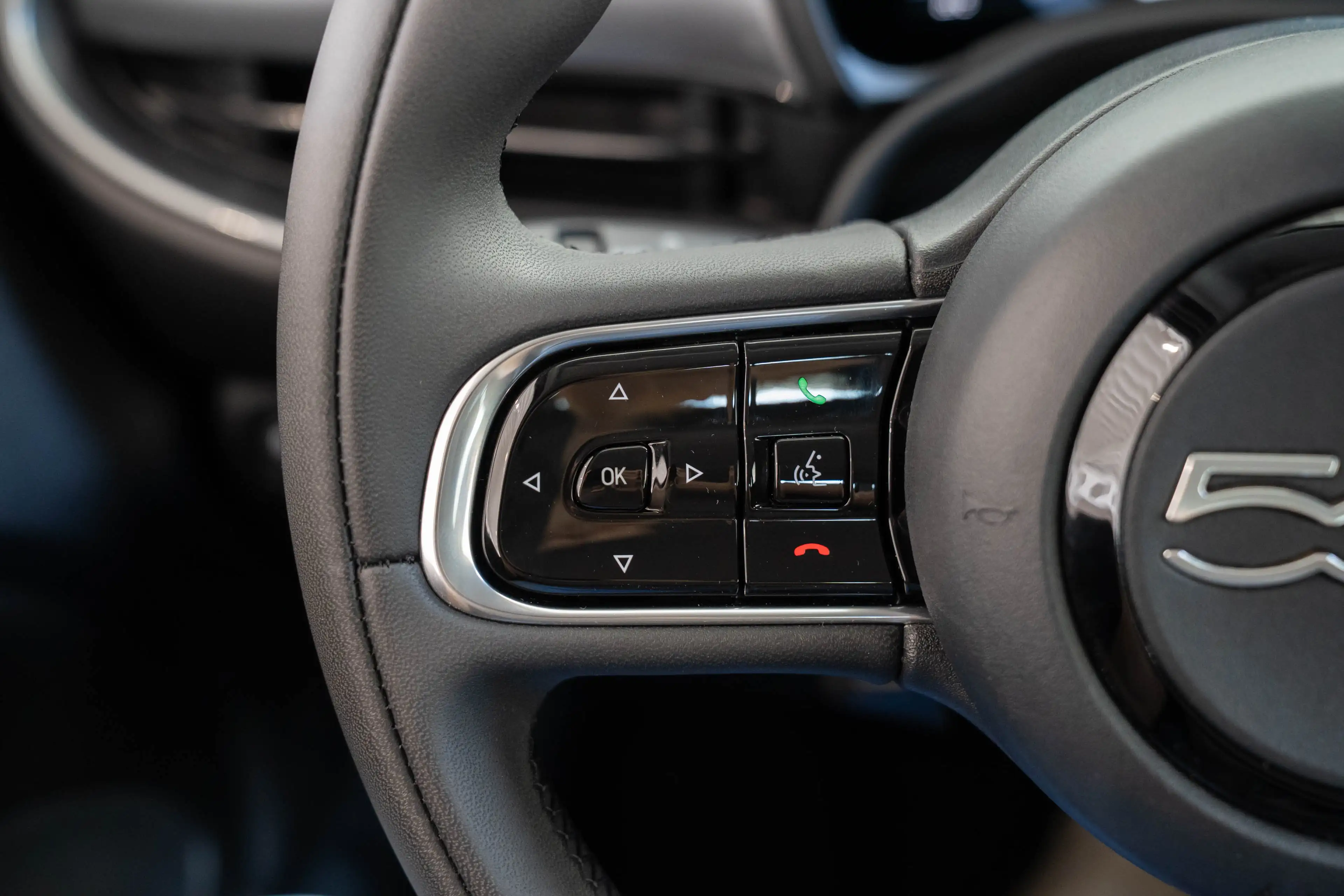 Fiat 500e Icon 42 kWh | Camera | Stoelverwarming | Apple Car — photo 17