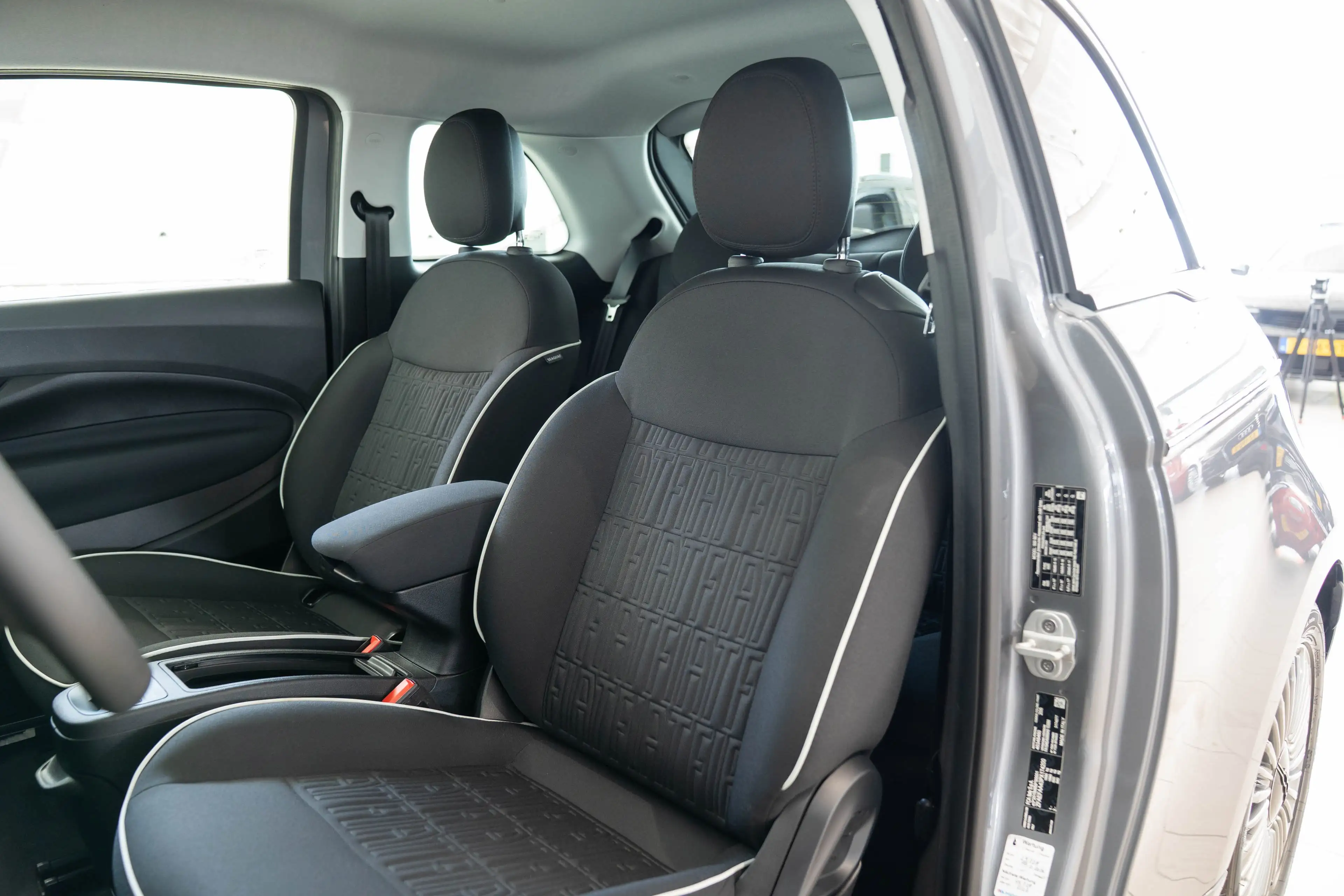 Fiat 500e Icon 42 kWh | Camera | Stoelverwarming | Apple Car — photo 11
