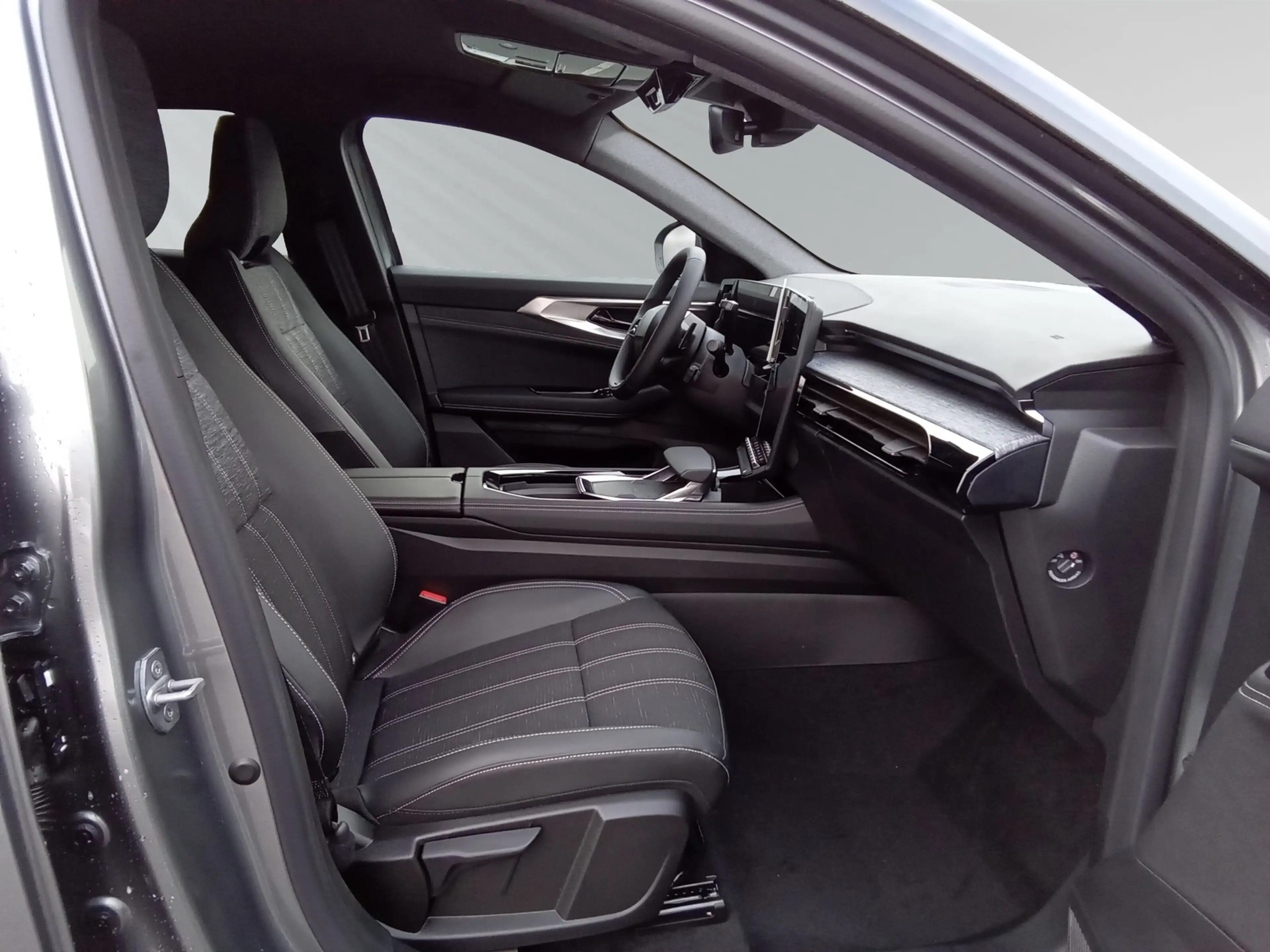 Renault Austral Techno E-Tech Full Hybrid 200 — photo 10