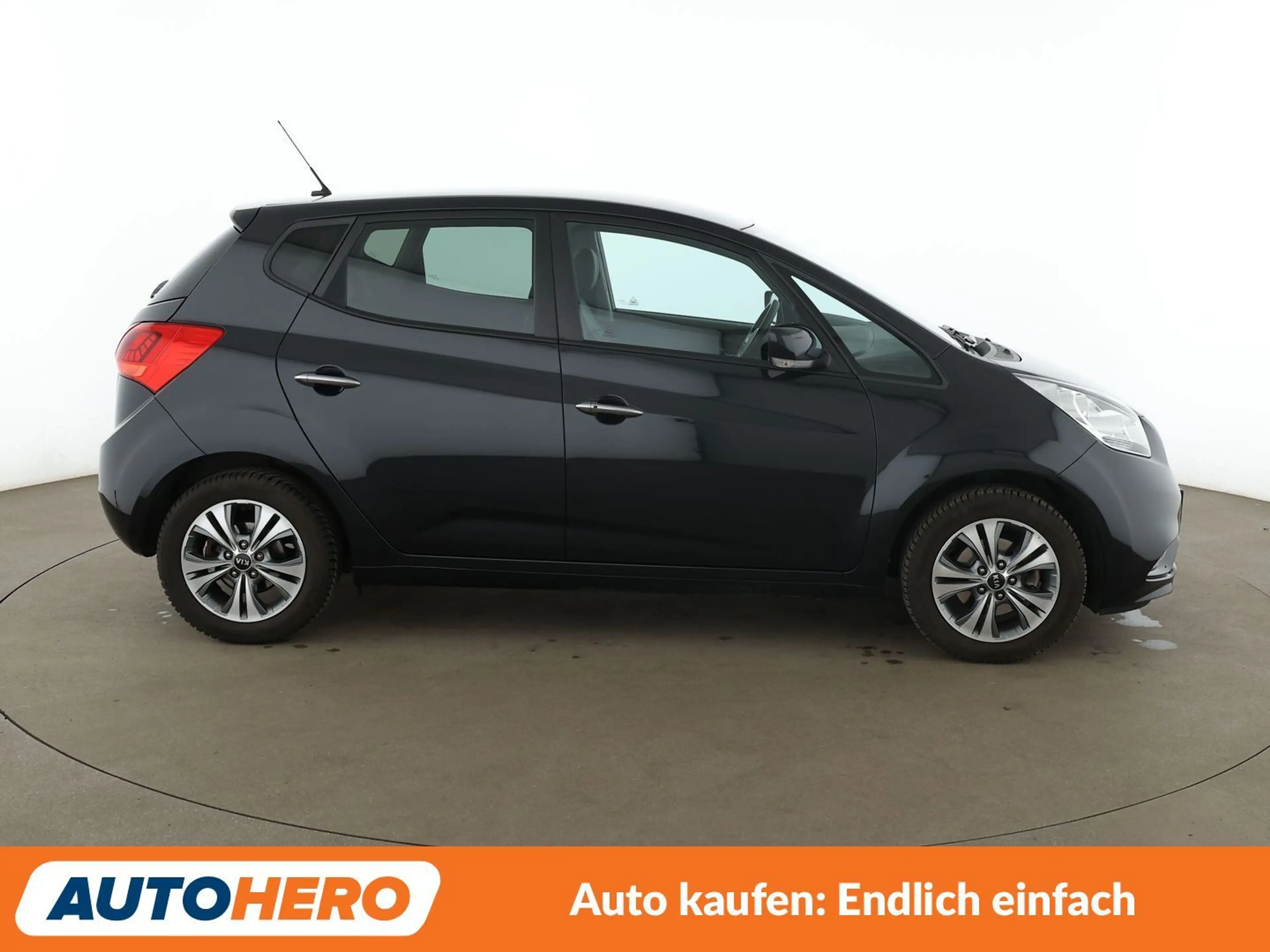 Kia Venga 1.6 Dream Team Aut.*NAVI*CAM*PDC*SHZ*ALU* — photo 7