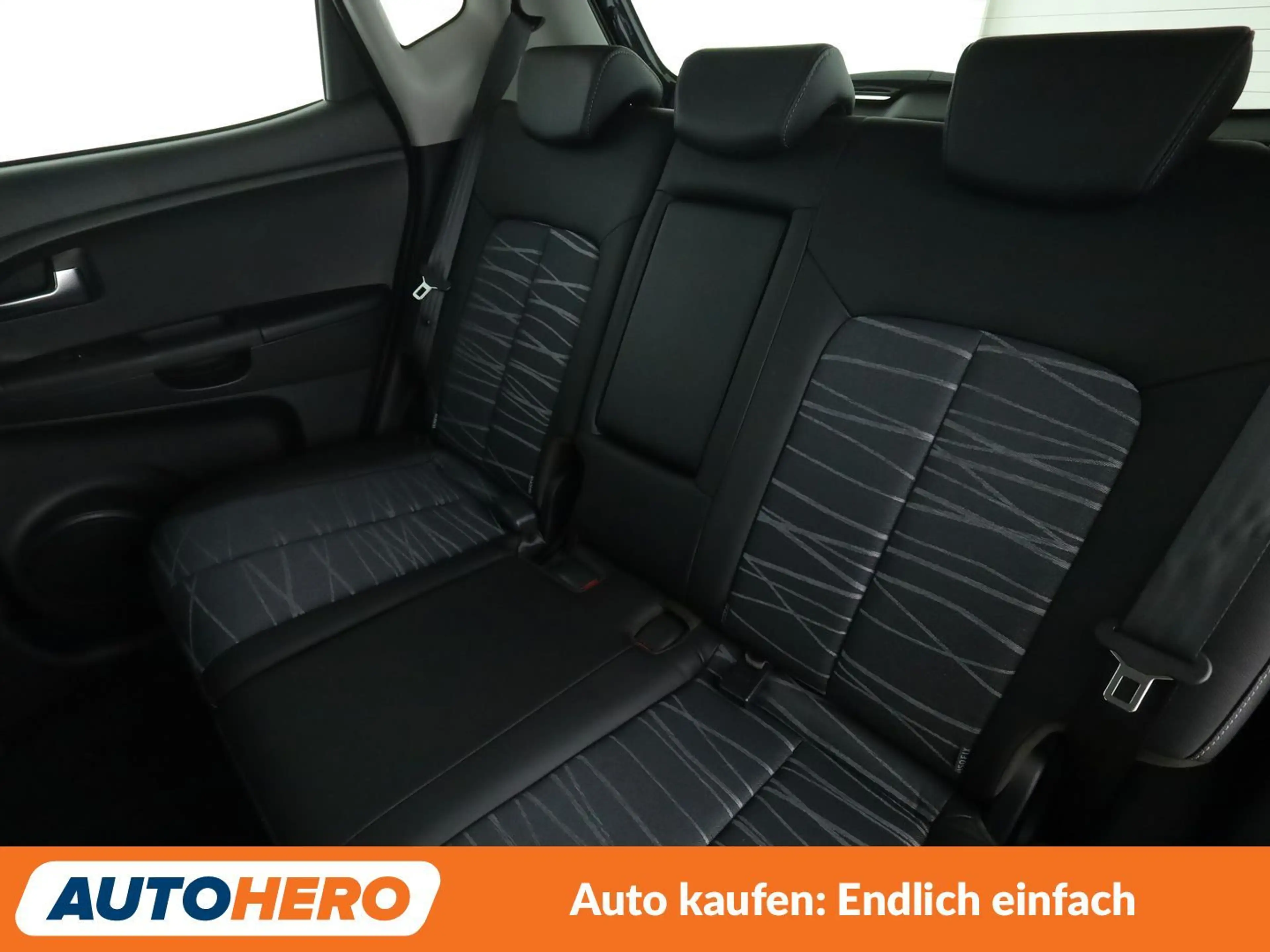 Kia Venga 1.6 Dream Team Aut.*NAVI*CAM*PDC*SHZ*ALU* — photo 14