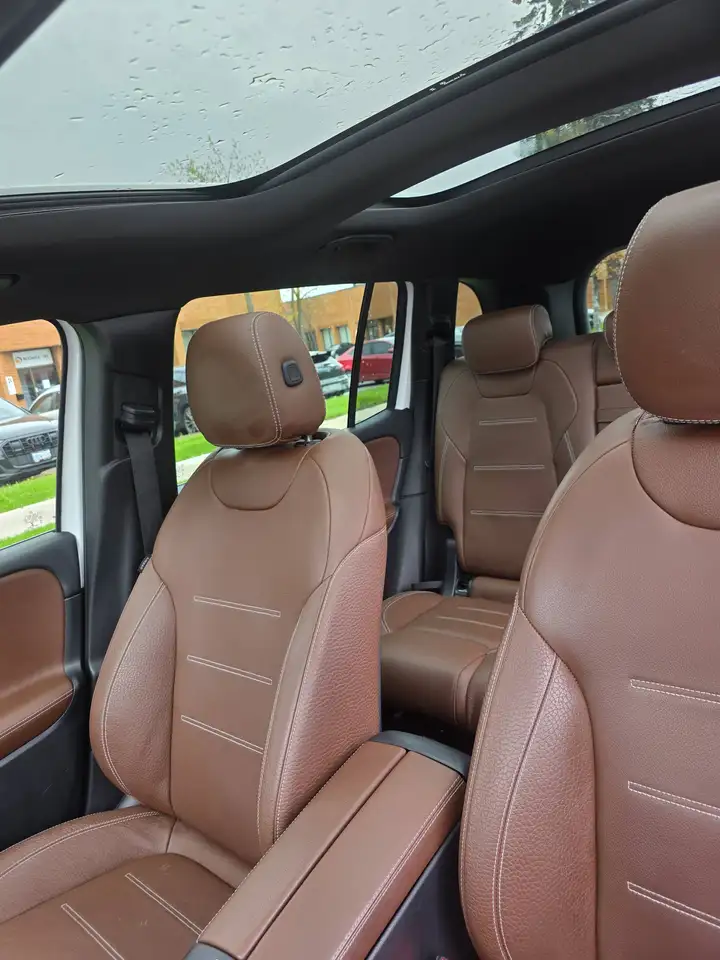Mercedes-Benz GLB fotografie Mercedes-Benz GLB
