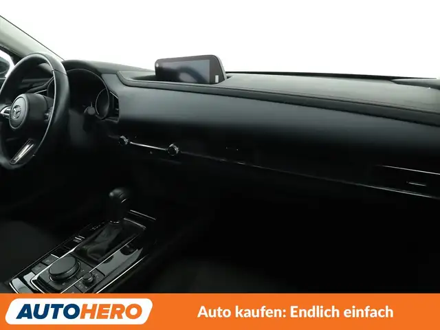 Mazda CX-30 view 13