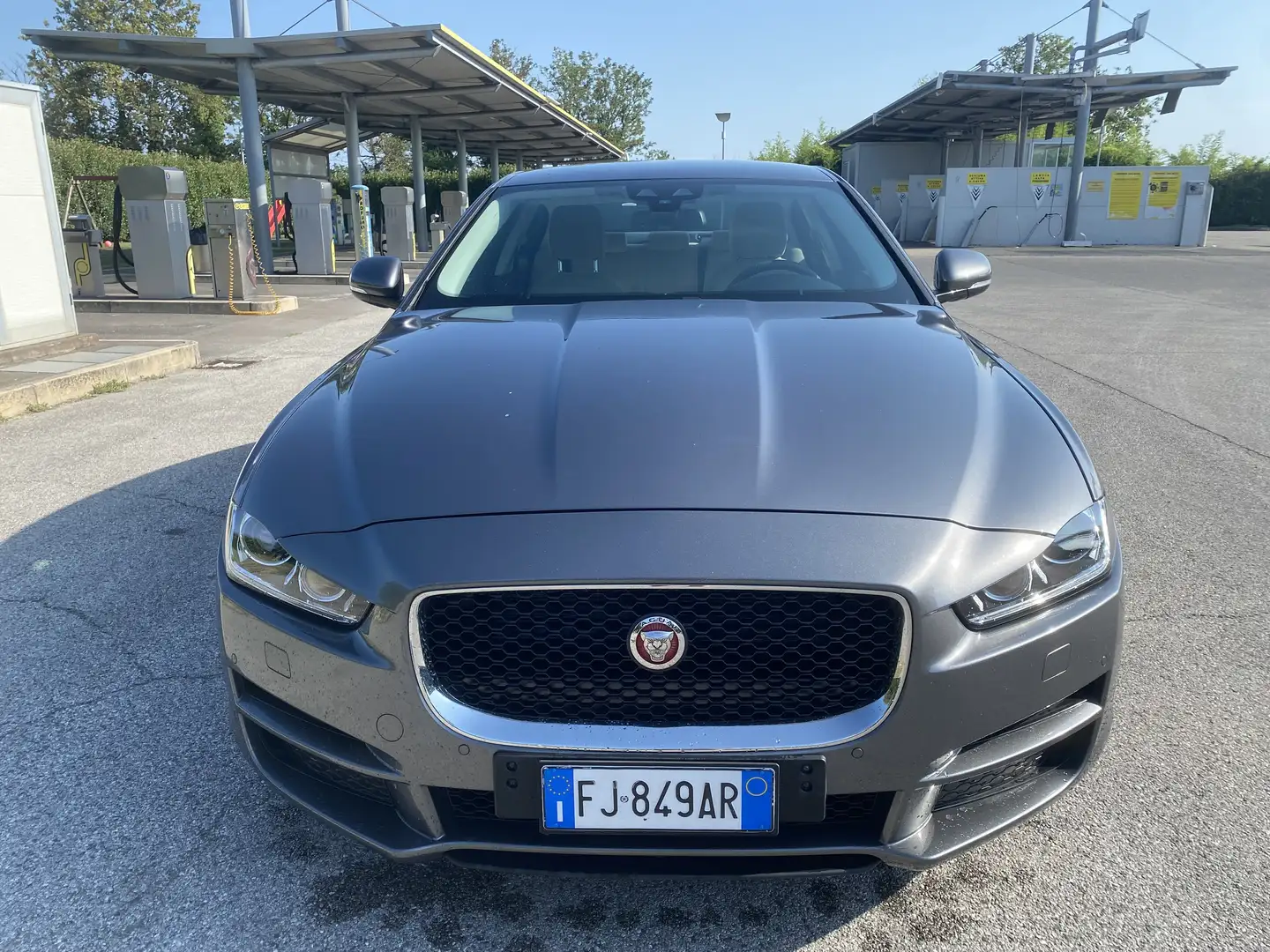 Jaguar XE 2.0d Prestige Business edition 163cv - 1