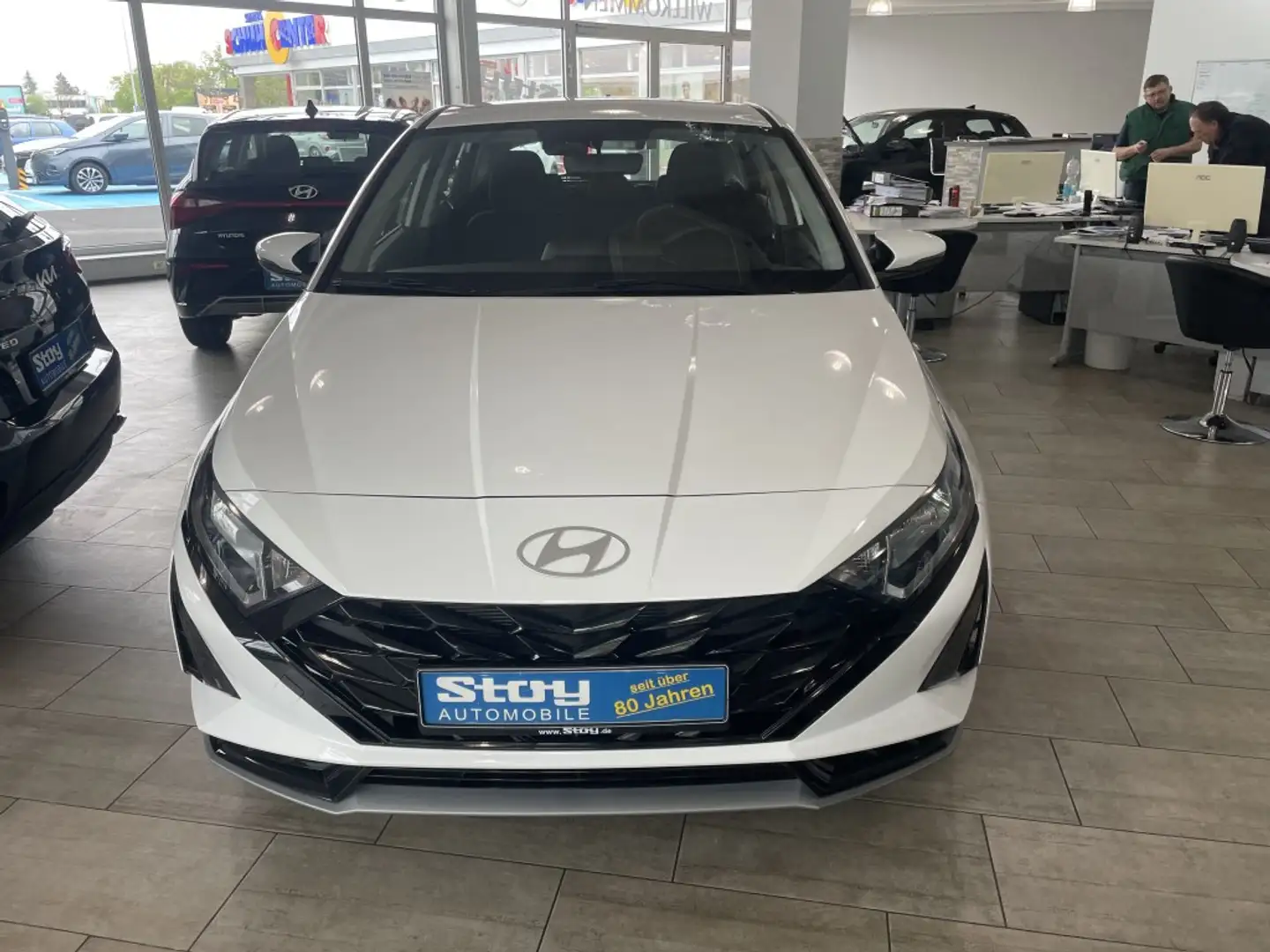 Hyundai i20 1.0 T-GDI Facelift Navi Kamera Alu PDC SHZ Weiß - 2