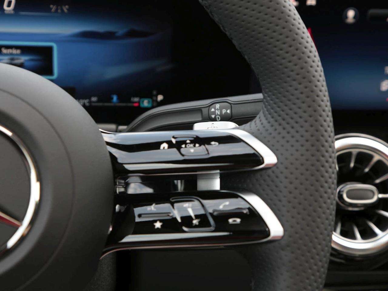Mercedes-Benz GLA 220
