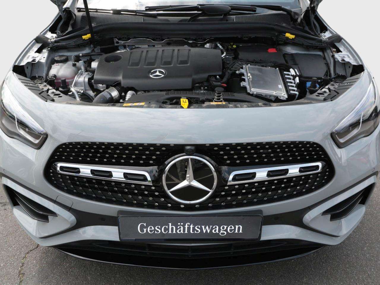 Mercedes-Benz GLA 220