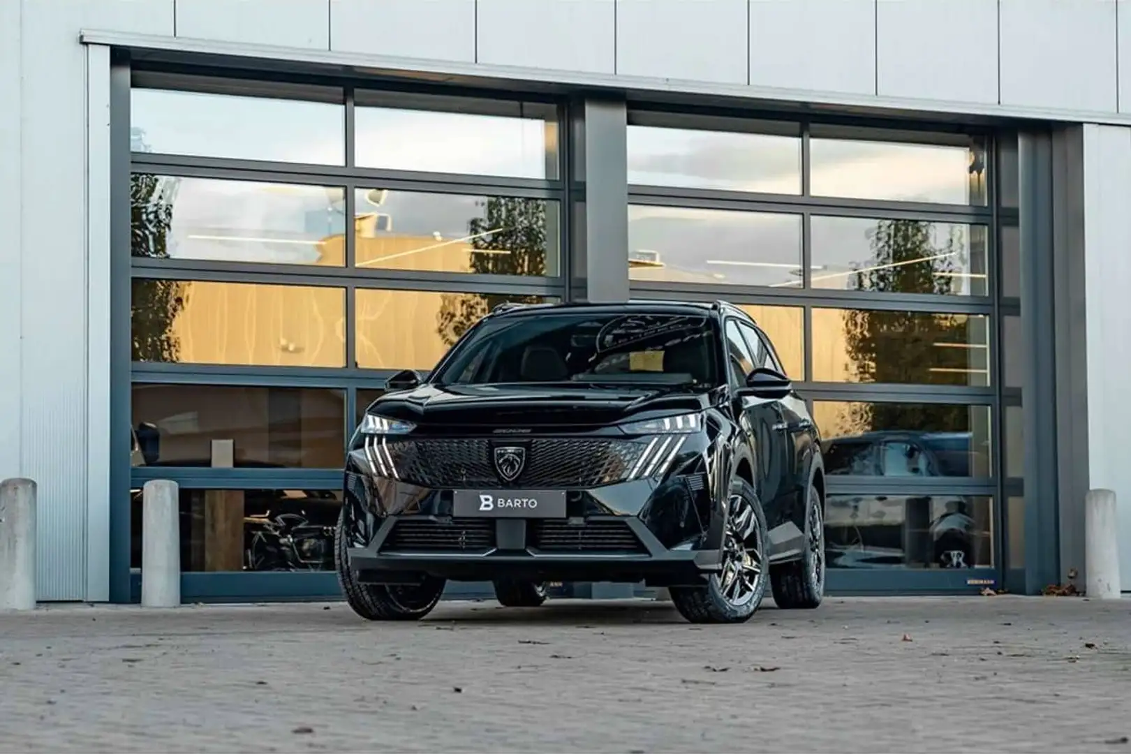 Peugeot 5008 MHEV GT - 7-zit - 360° cam - Zetelverw. - Drive... Noir - 1