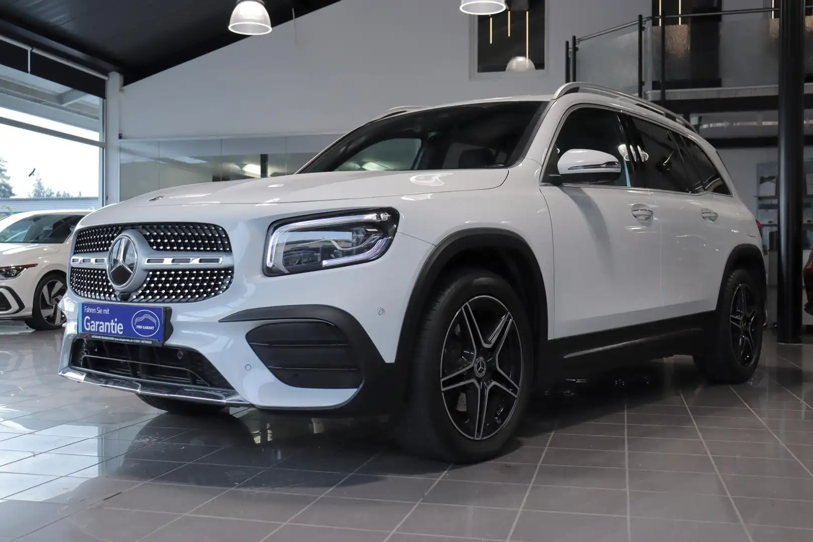 Mercedes-Benz GLB 200 AMG-LINE *MULTIBEAM*ACC*AHK*BURMESTER* Weiß - 2