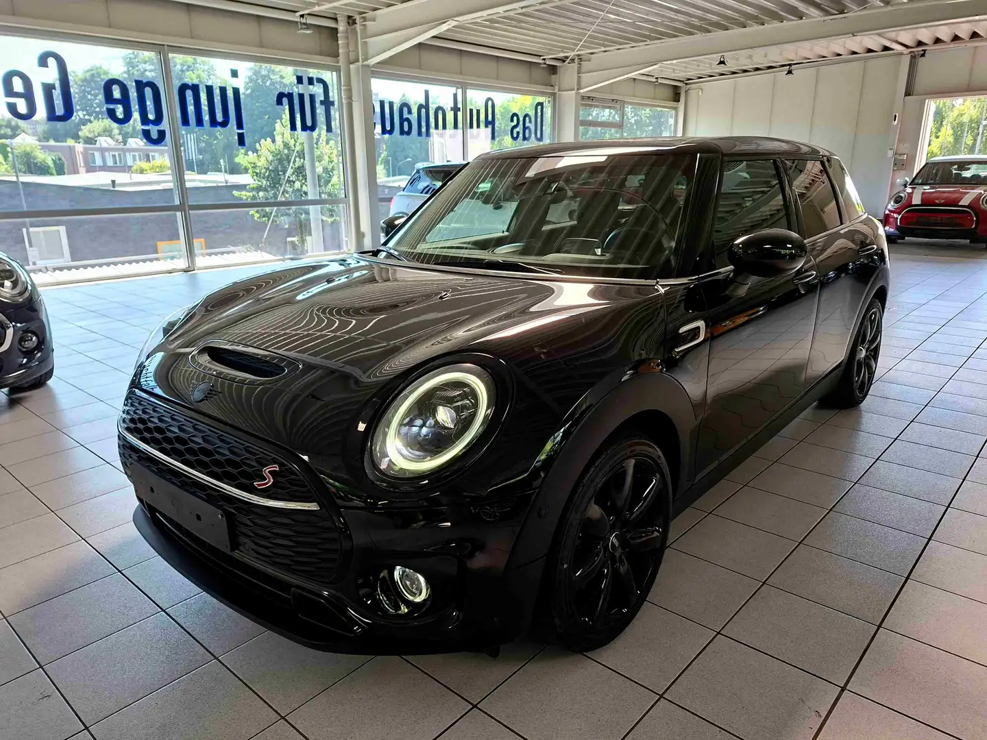 MINI Cooper S Clubman Aut. Navi PanoDach Kamera Shzg Classic Trim HuD Noir - 2
