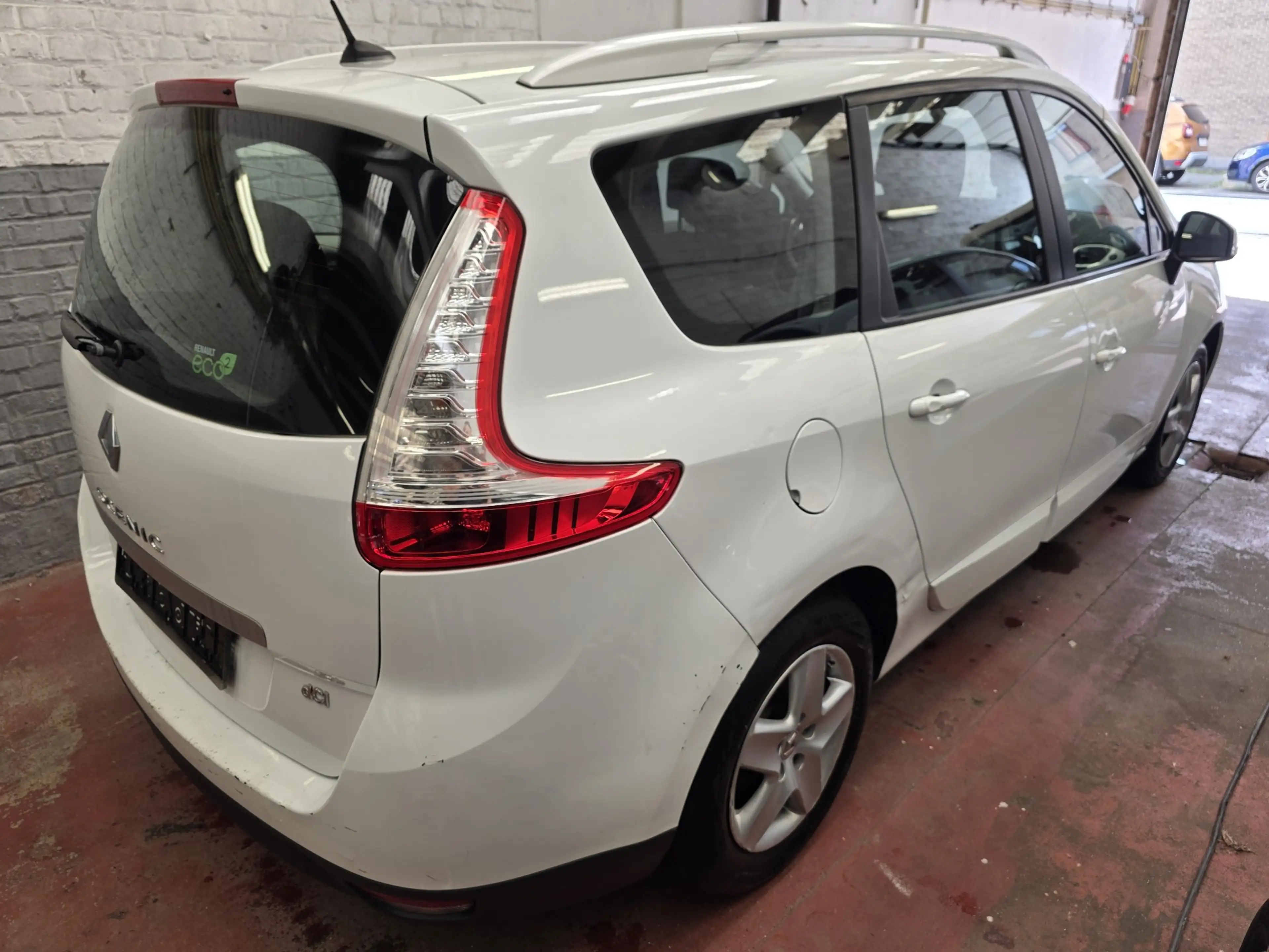 Renault Grand Scenic Grand Scénic 1.5 dCi Energy Intens 7pl. — photo 4
