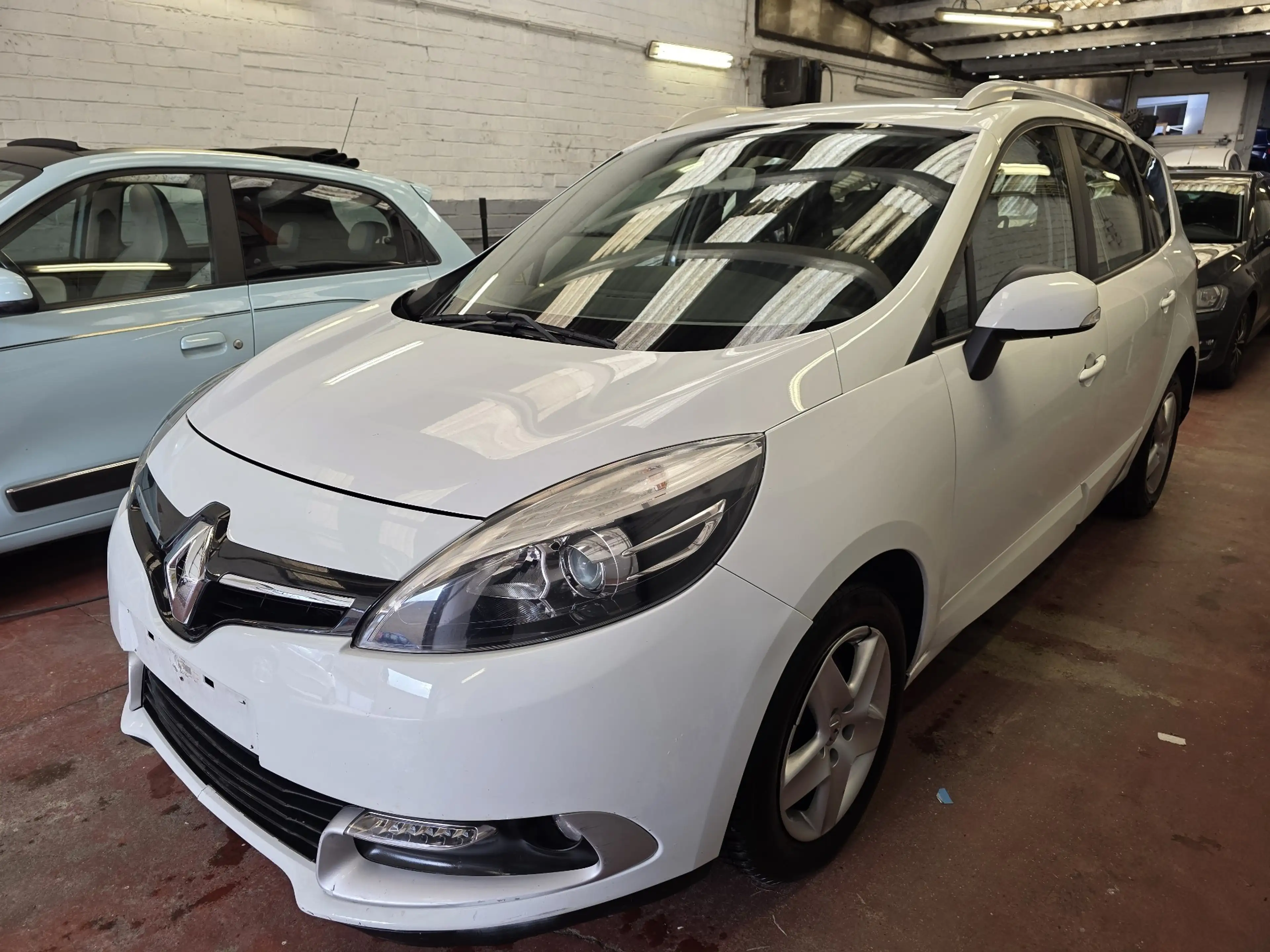 Renault Grand Scenic Grand Scénic 1.5 dCi Energy Intens 7pl. — photo 2