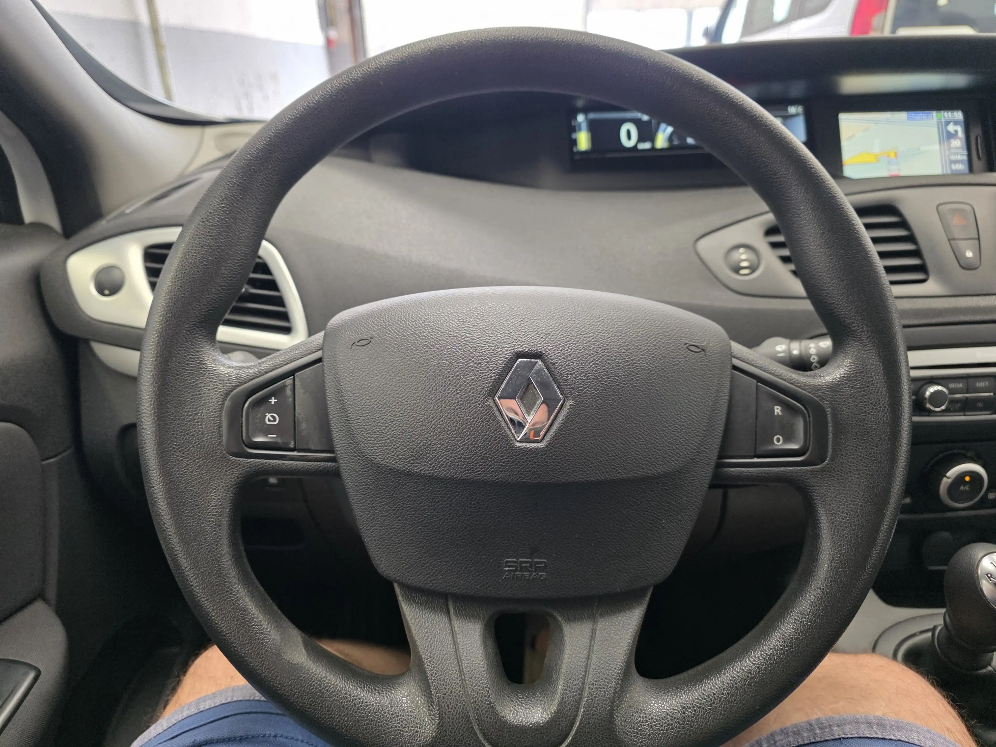 Renault Grand Scenic Grand Scénic 1.5 dCi Energy Intens 7pl. — photo 13