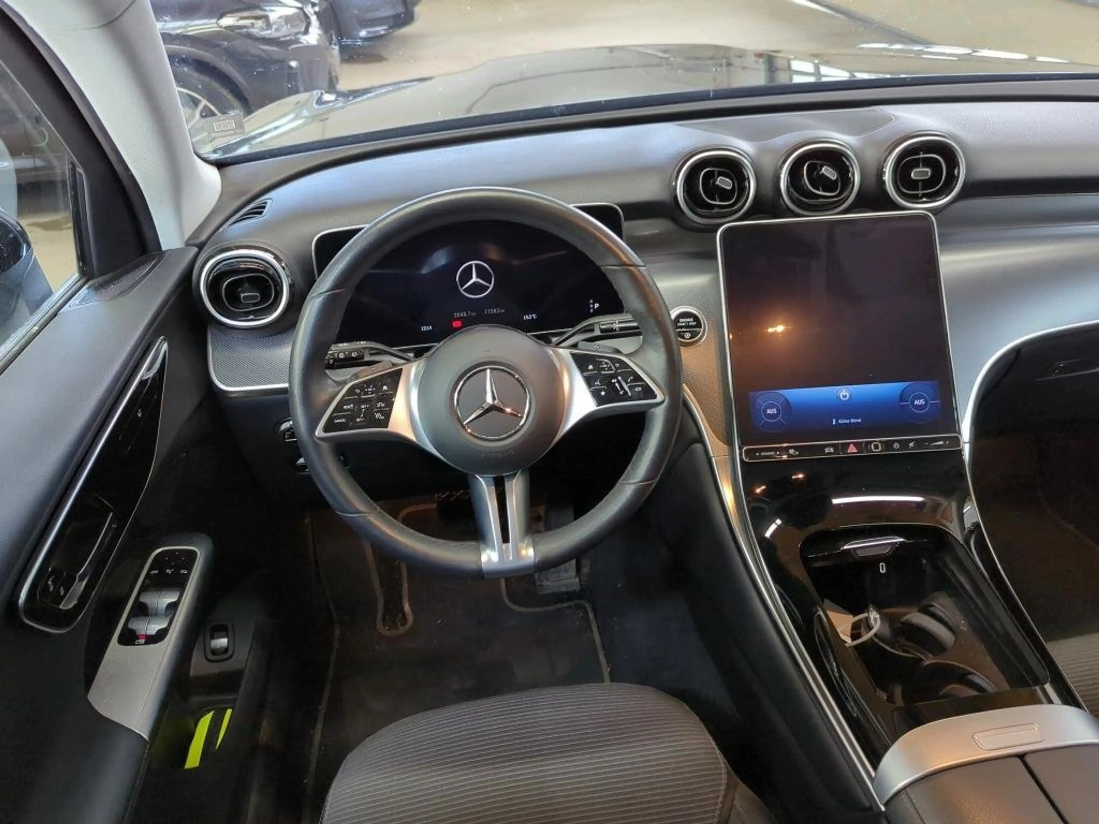 Mercedes-Benz GLC 220 d Avantgarde 4Matic AHK ACC El.Heckkl. — photo 5
