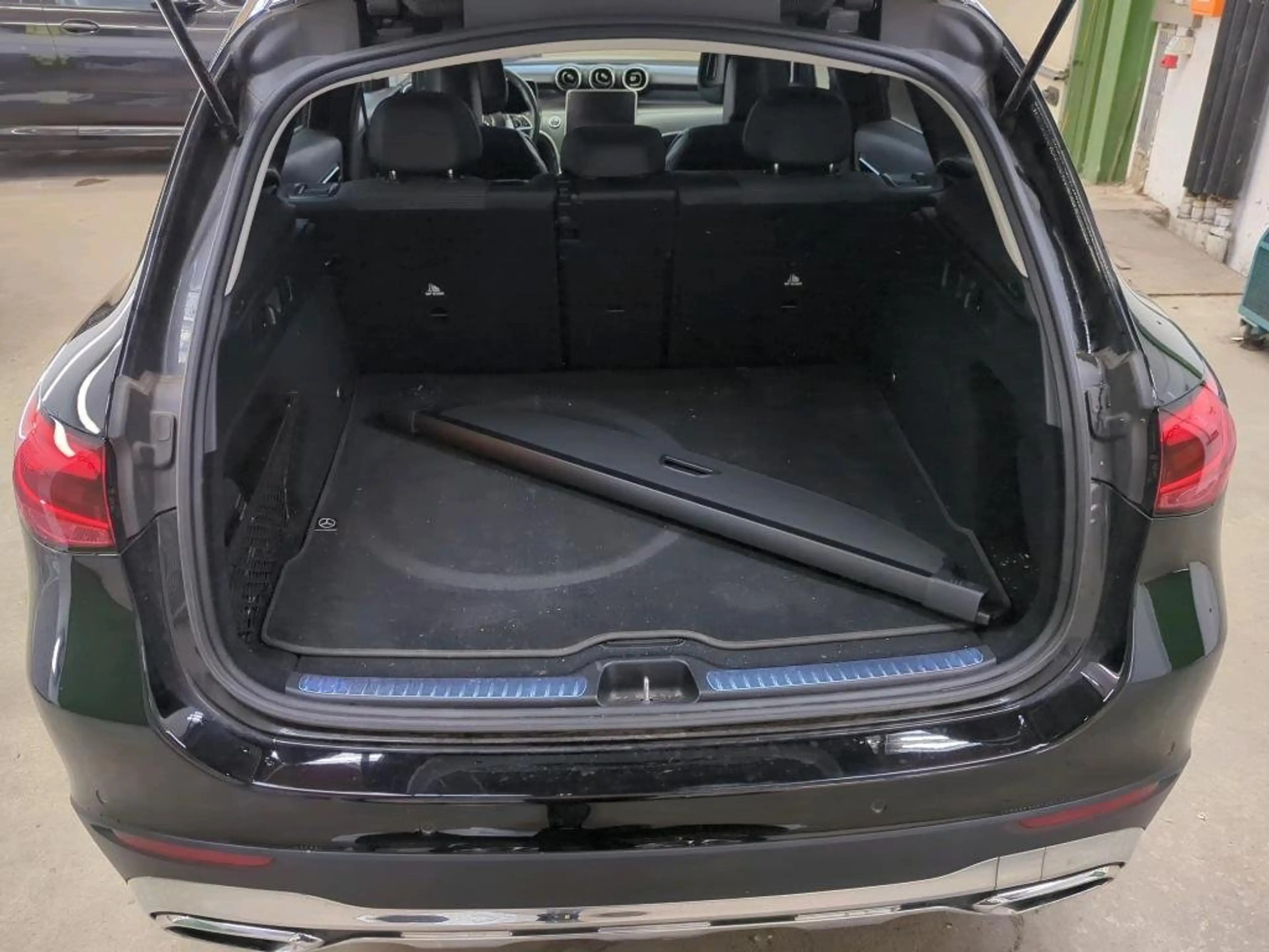 Mercedes-Benz GLC 220 d Avantgarde 4Matic AHK ACC El.Heckkl. — photo 12