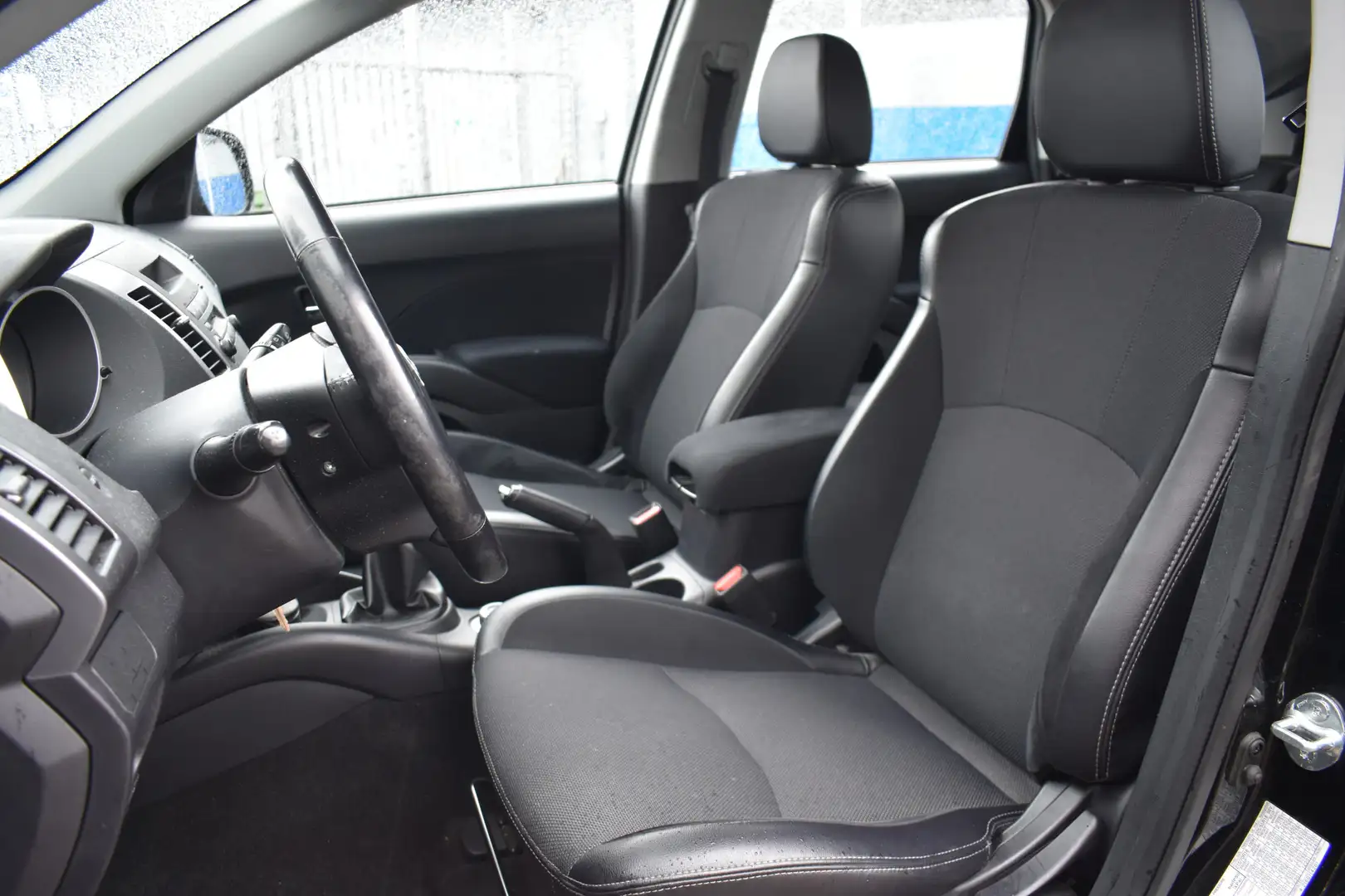 Citroen C-Crosser 2.4i-16V 170 pk Dynamique 7- persoons | Airco ECC Negro - 2