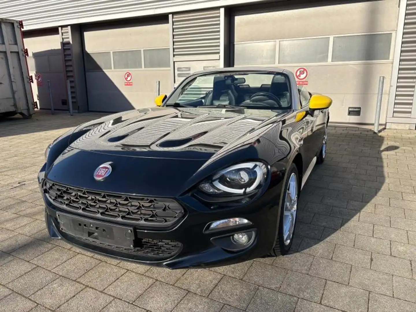 Fiat 124 Spider 1.4 Multi air Lusso Noir - 1