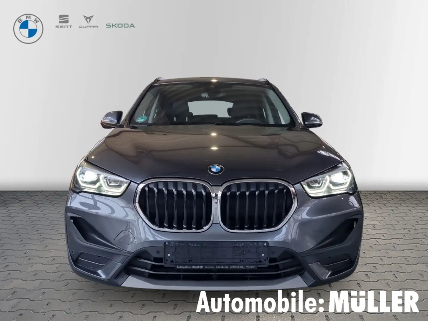 BMW X1 sDrive 18 i Advantage sDrive18i Grau - 2
