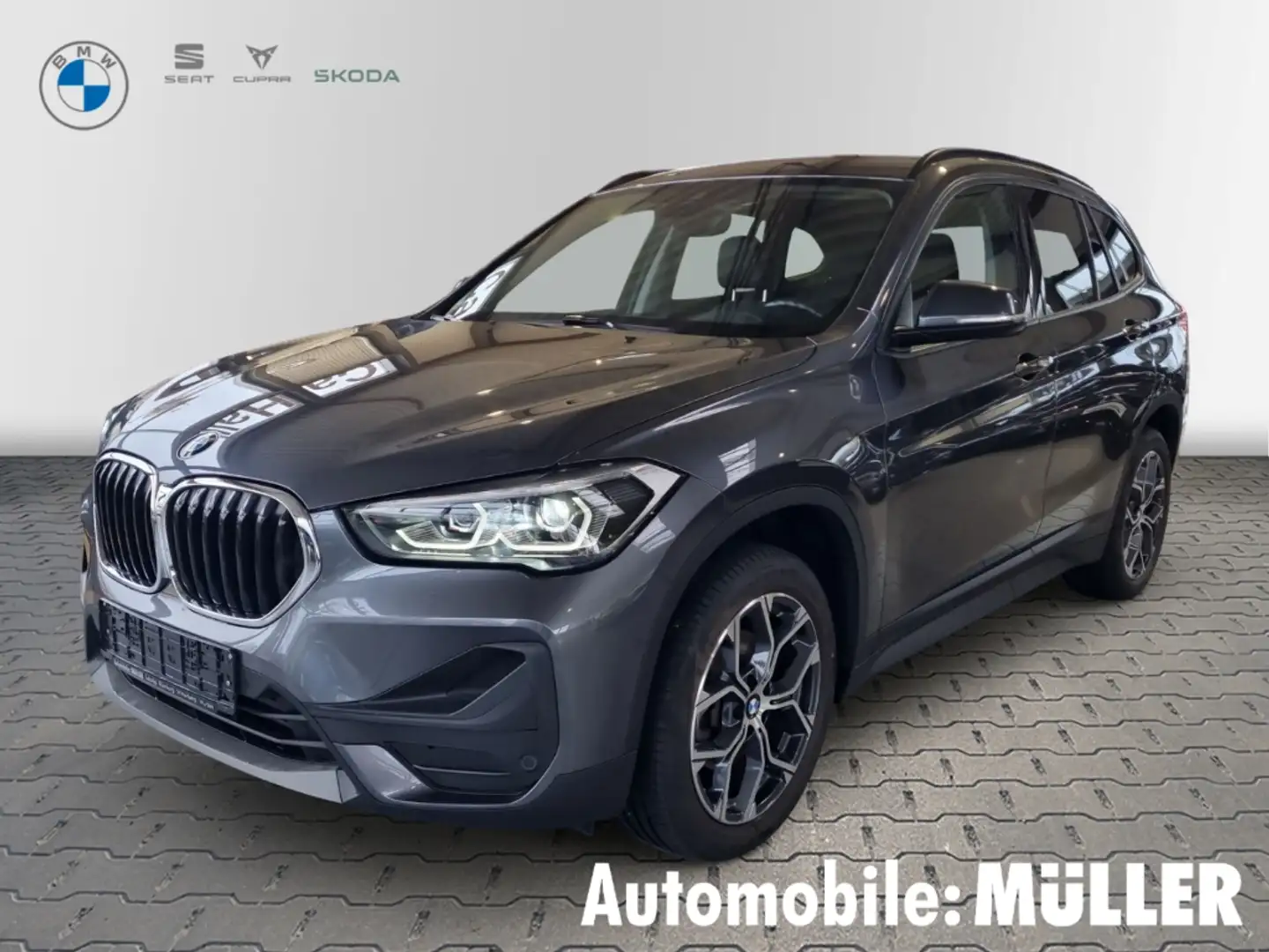BMW X1 sDrive 18 i Advantage sDrive18i Grau - 1