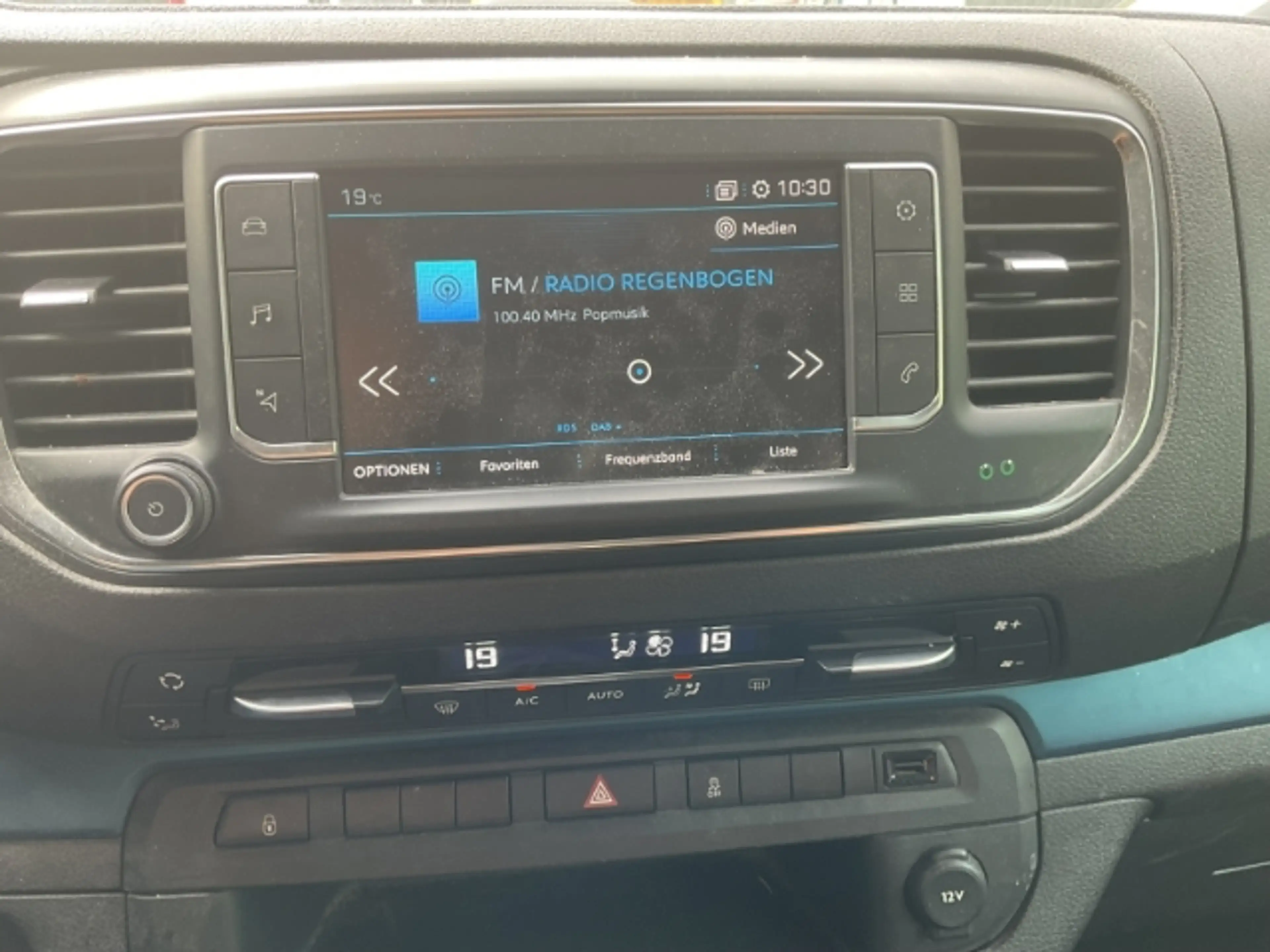 Peugeot Traveller Active L2 Dangel 4x4 AHK Navi DAB SHZ Totwinkelass — photo 11