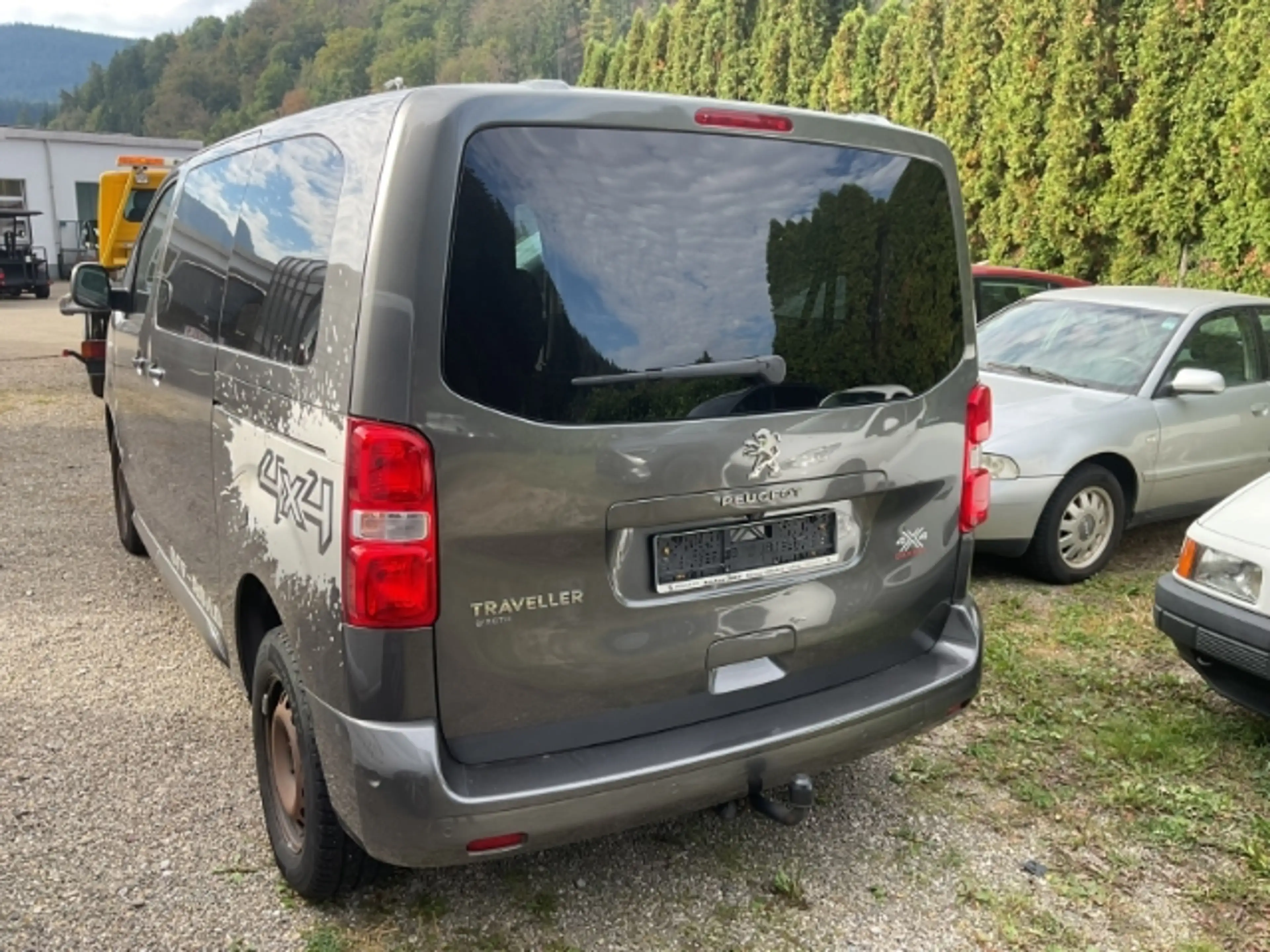 Peugeot Traveller Active L2 Dangel 4x4 AHK Navi DAB SHZ Totwinkelass — photo 2