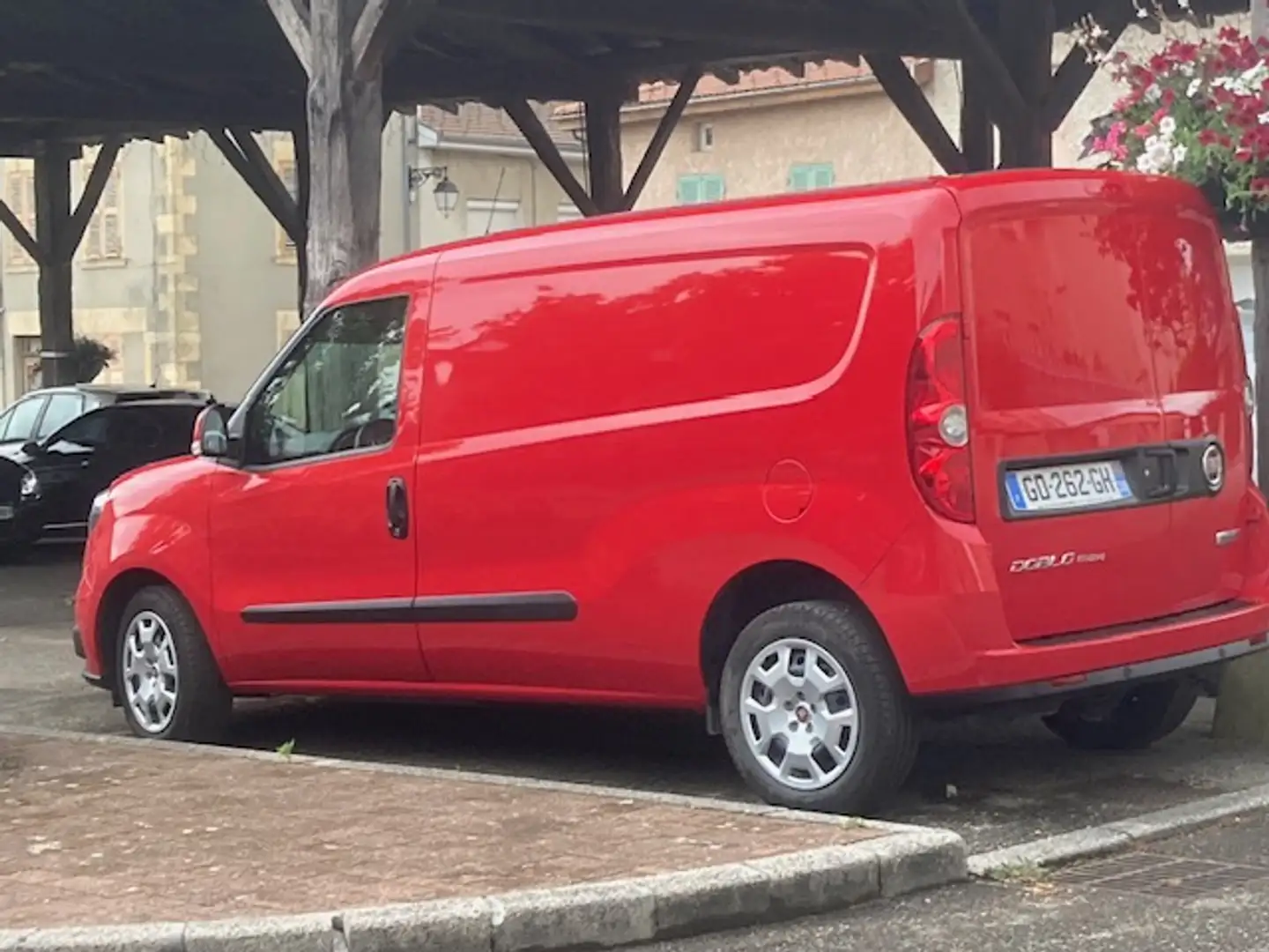 Fiat Doblo DOBLO CARGO FT MAXI 1.6 MULTIJET 105 Rouge - 2