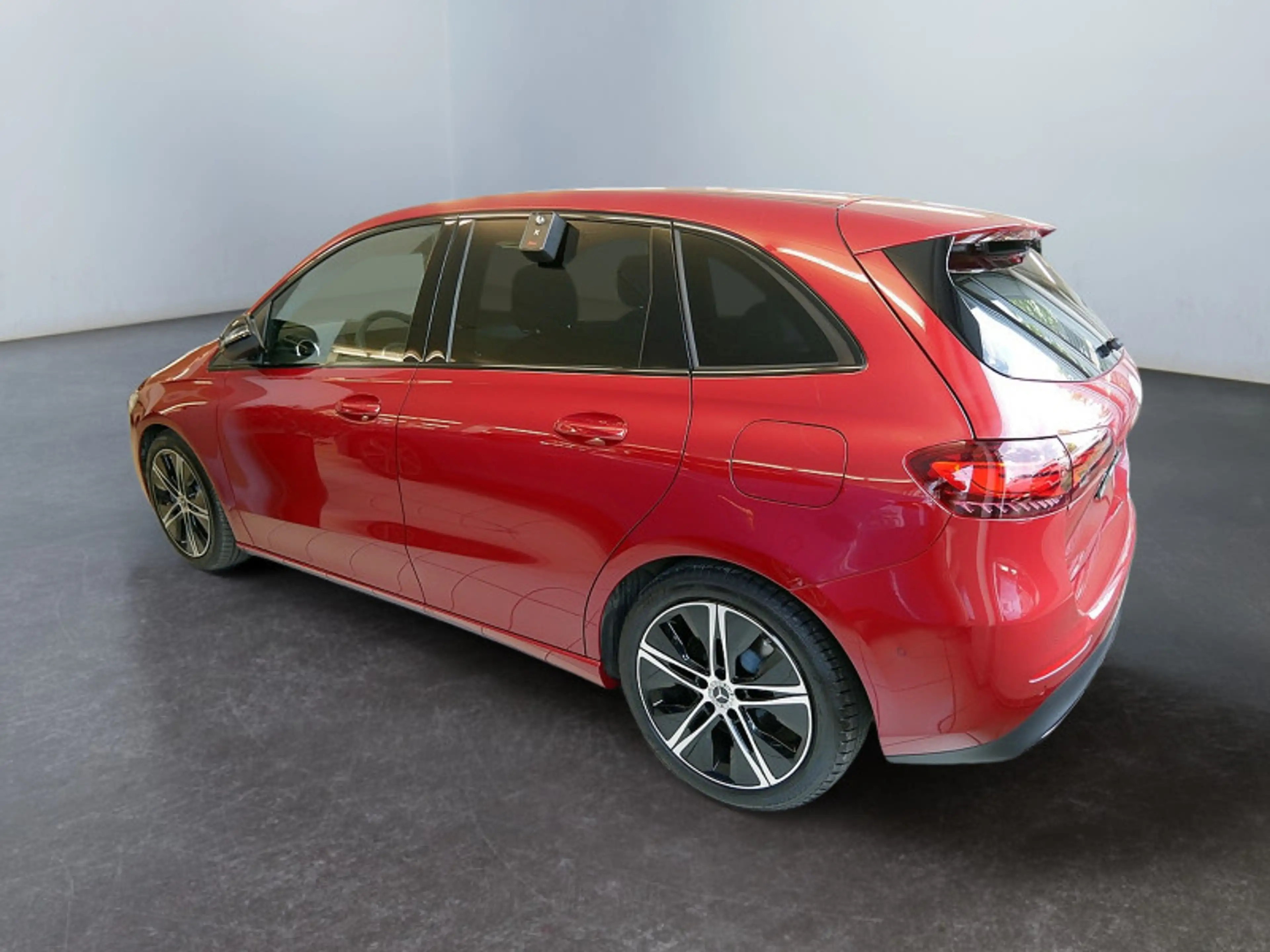 Mercedes-Benz B 250 4M , NIGHT PROGRESSIVE KAMERA SPUR PDC SHZ — photo 6