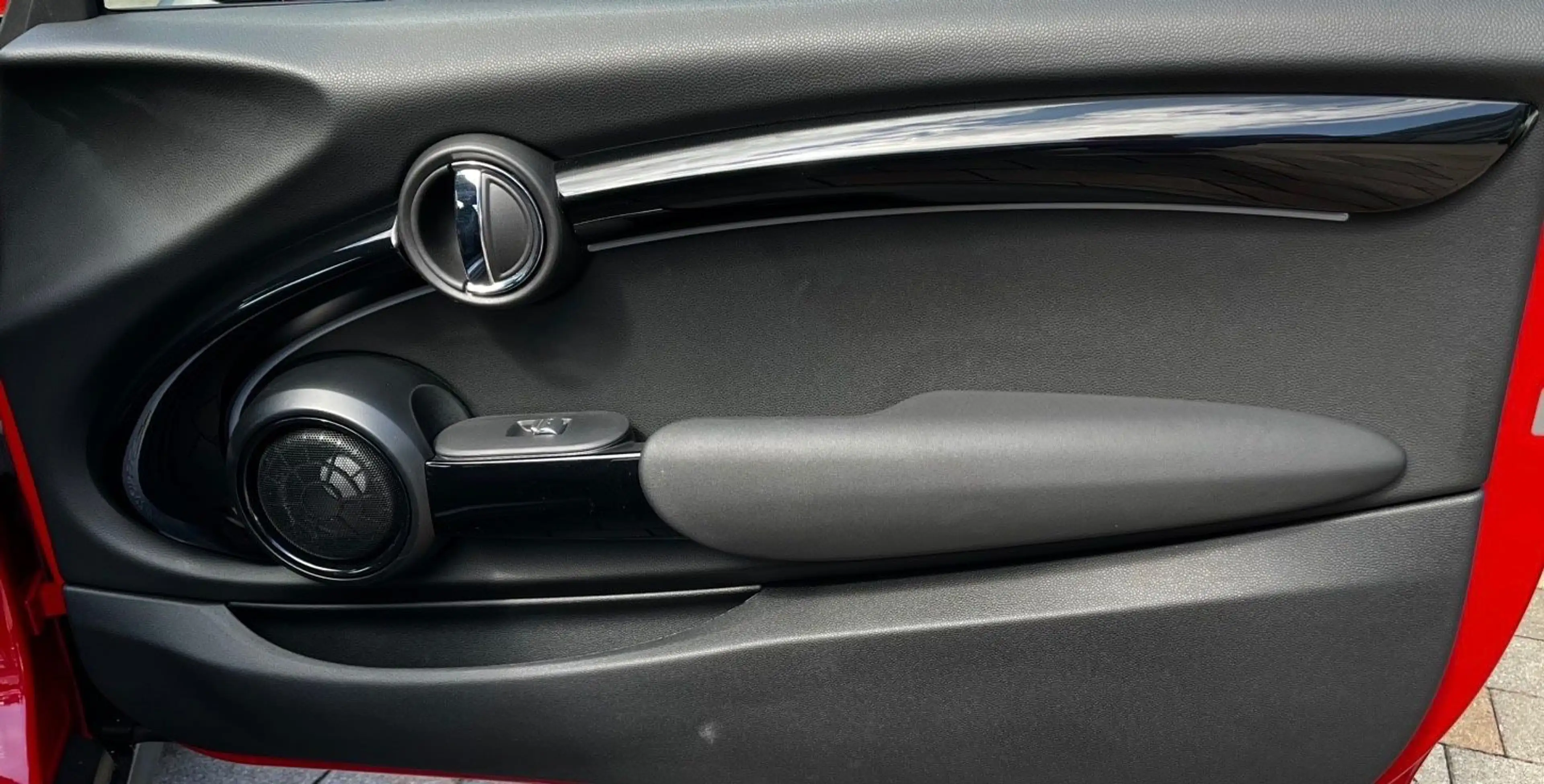 MINI Cooper SE Pano HUD Navi LED KAM DAB H/K Kom — photo 13
