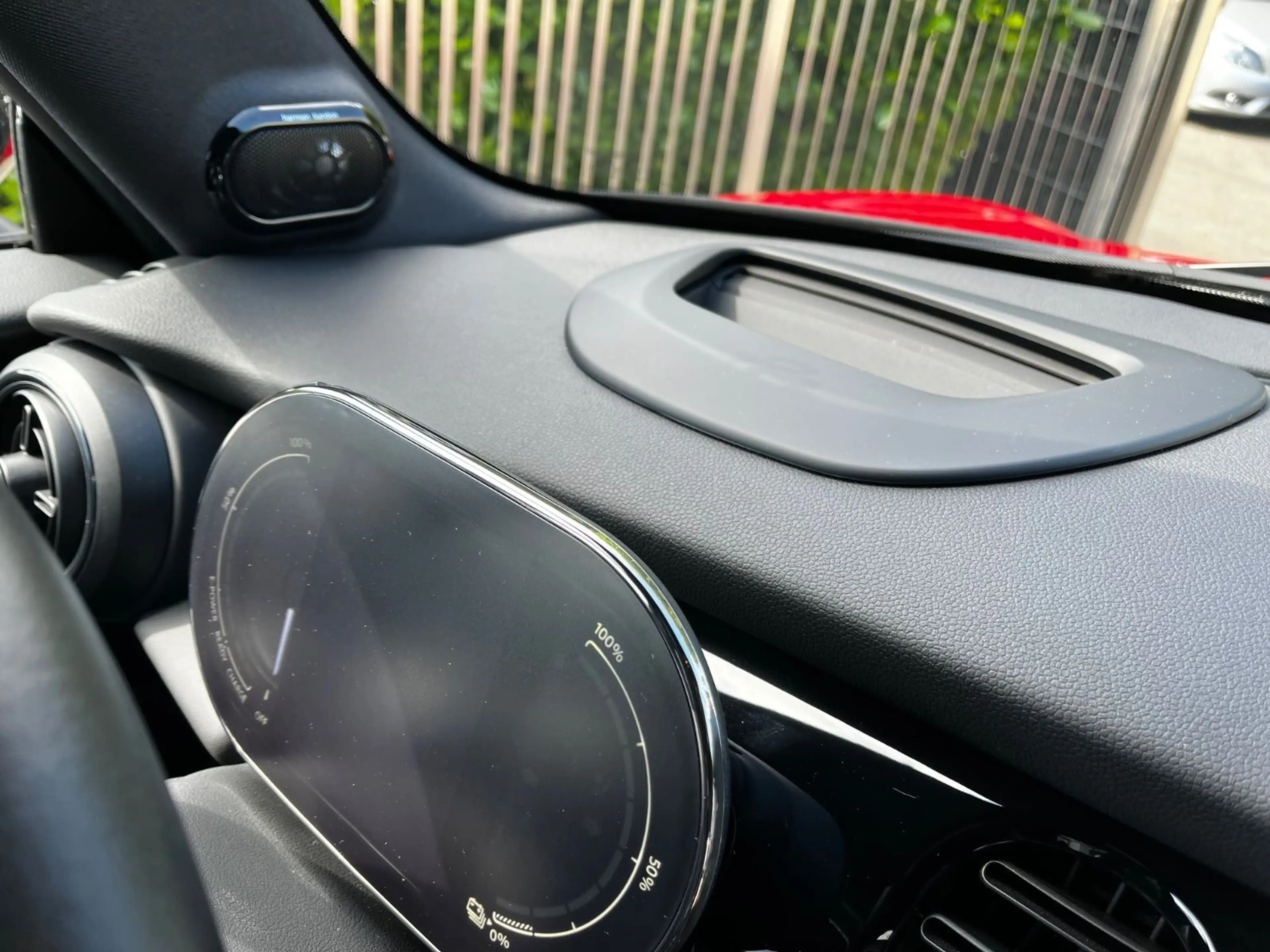 MINI Cooper SE Pano HUD Navi LED KAM DAB H/K Kom — photo 15