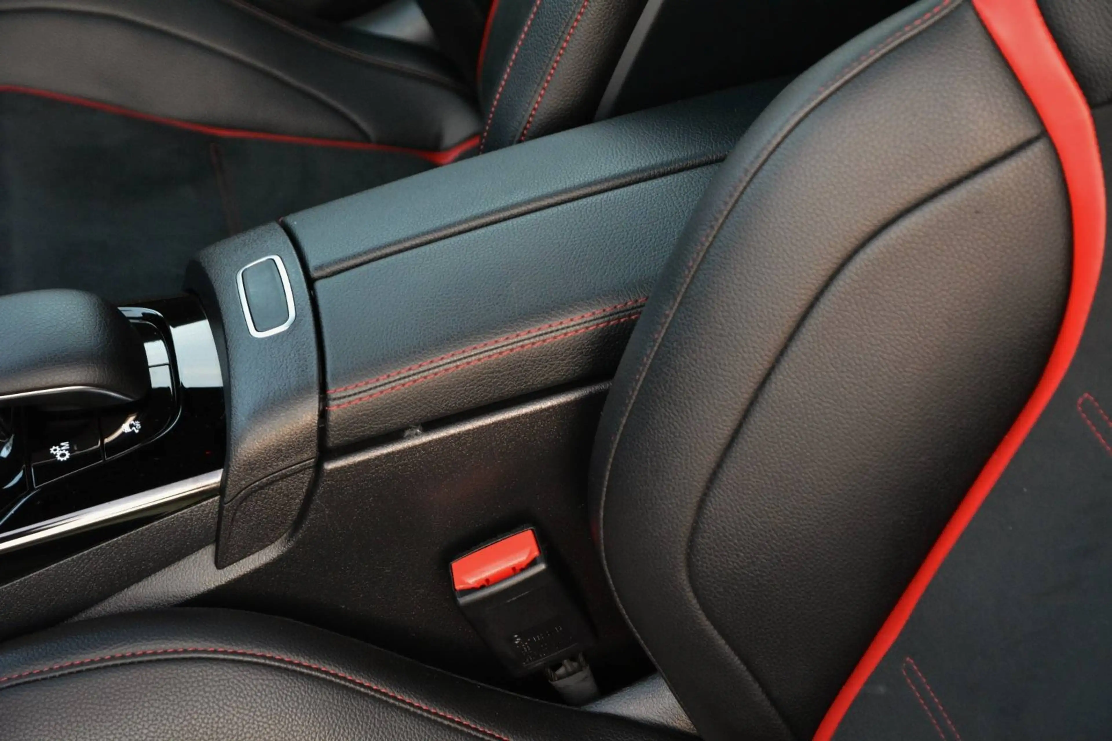 Mercedes-Benz A 35 AMG A 35 AMG 4-Matic **LOOK A45 AMG**PERFORMANCE ZETELS** FULL BLACK** — photo 42