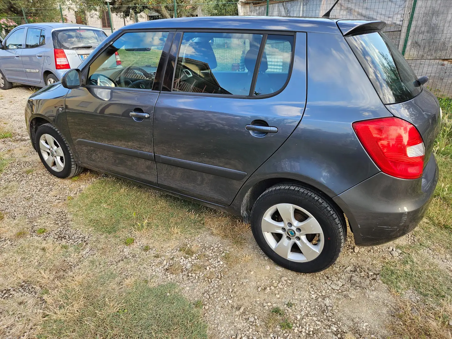 Skoda Fabia Fabia II 2007 Berlina 1.2 Style 70cv Grau - 2