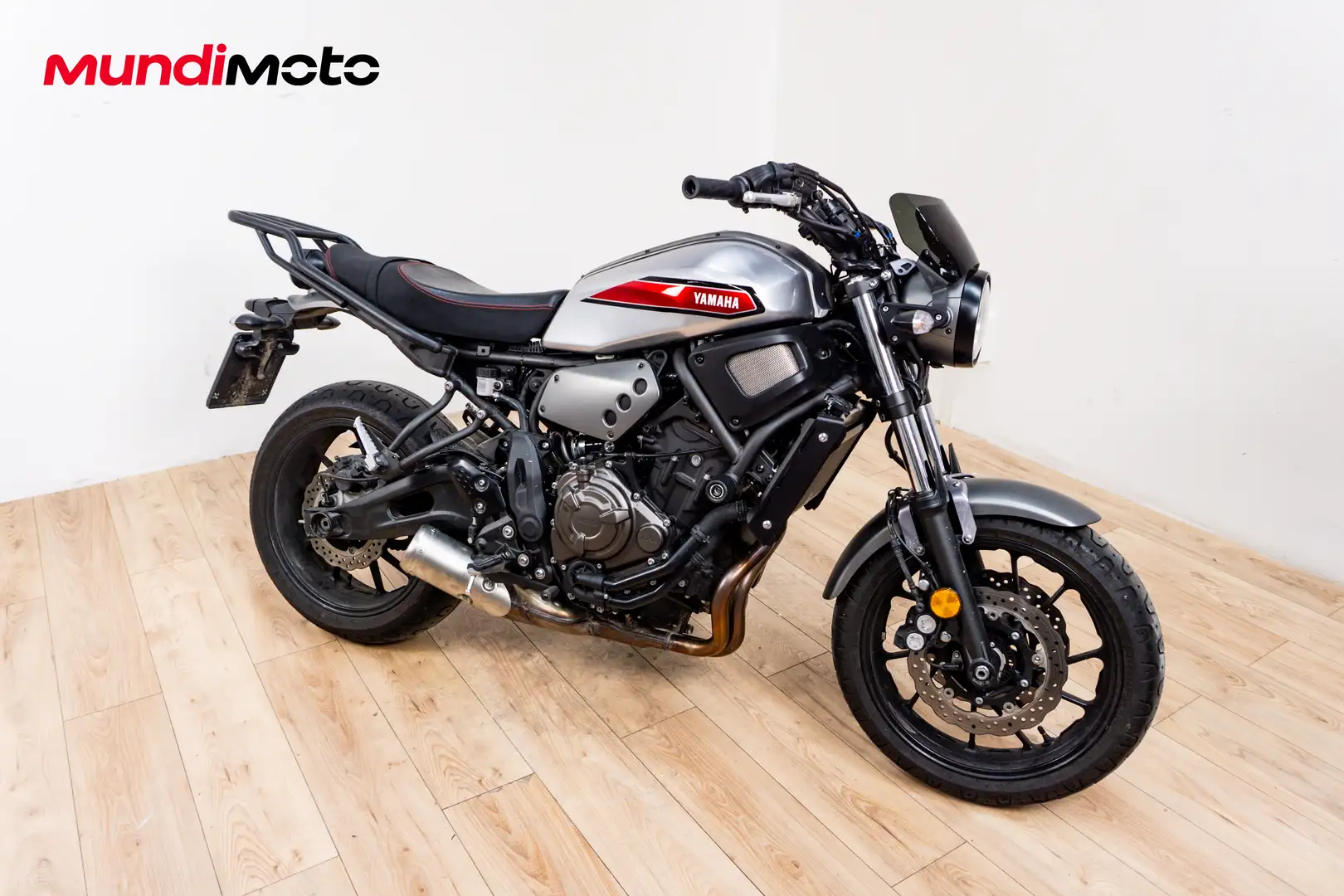 Yamaha XSR 700 - 2