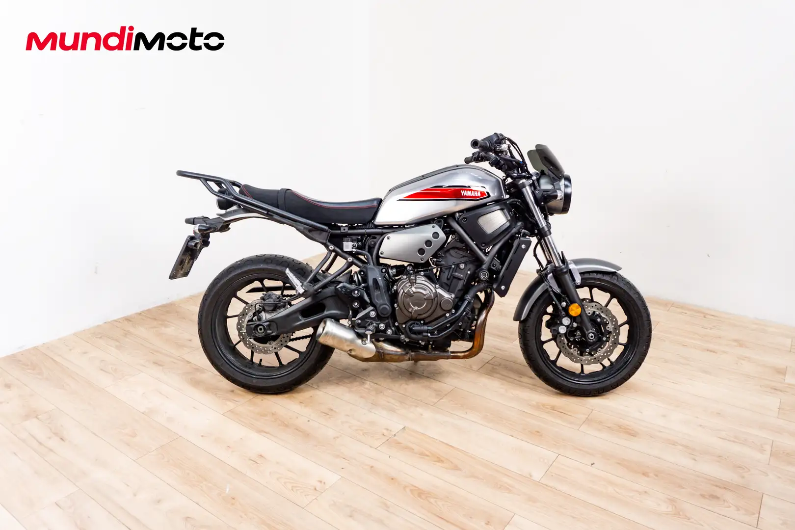 Yamaha XSR 700 - 1