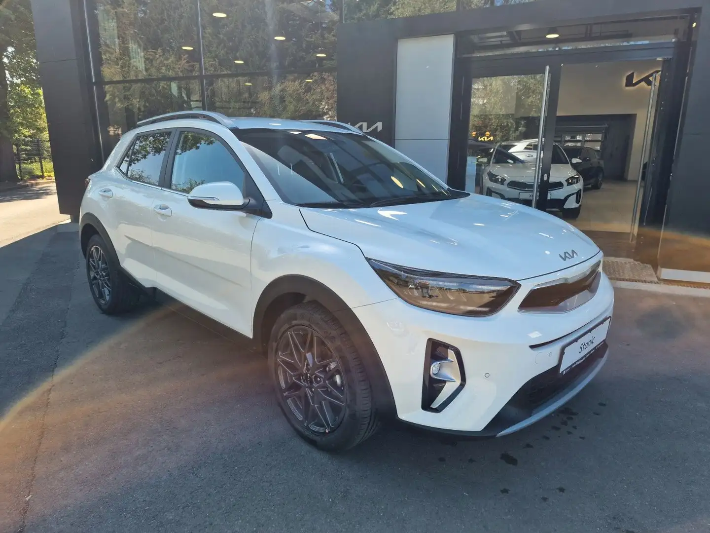 Kia Stonic 1,0T DCT Nightline Edition*Navi*Kamera*LED Weiß - 2