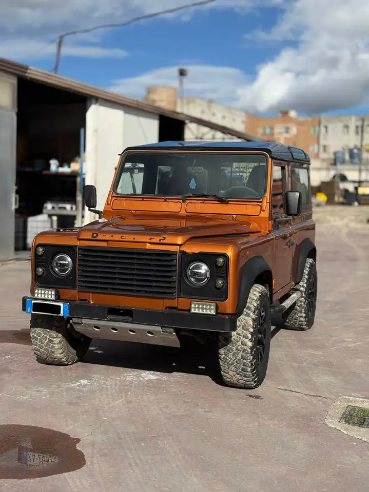 Land Rover Defender 90 2.5 td5 County SW, foto 2