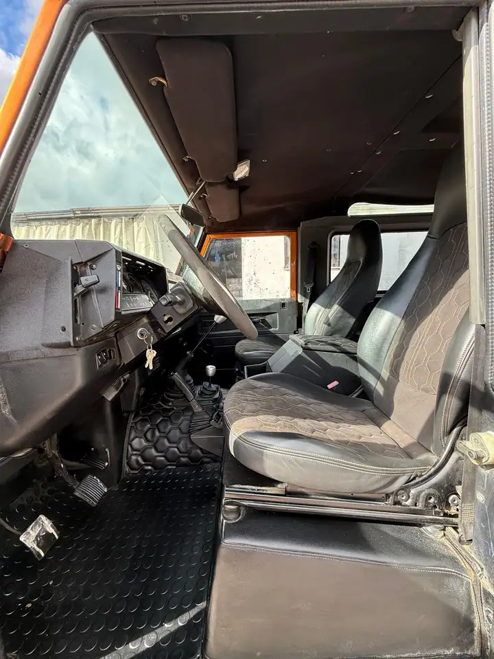 Land Rover Defender 90 2.5 td5 County SW, foto 8