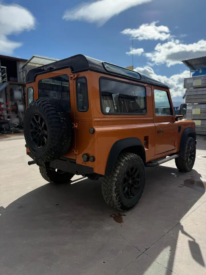 Land Rover Defender 90 2.5 td5 County SW, foto 5