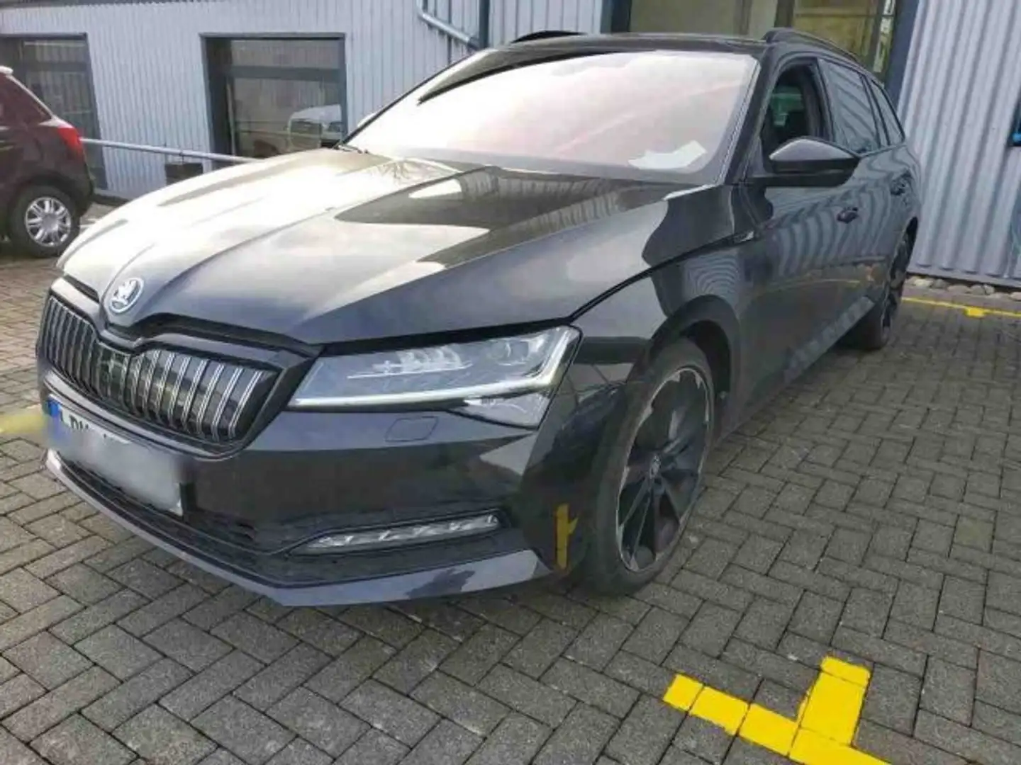Skoda Superb Combi iV SPORTLINE LM19 AHK STANDHZ eSITZ Schwarz - 2