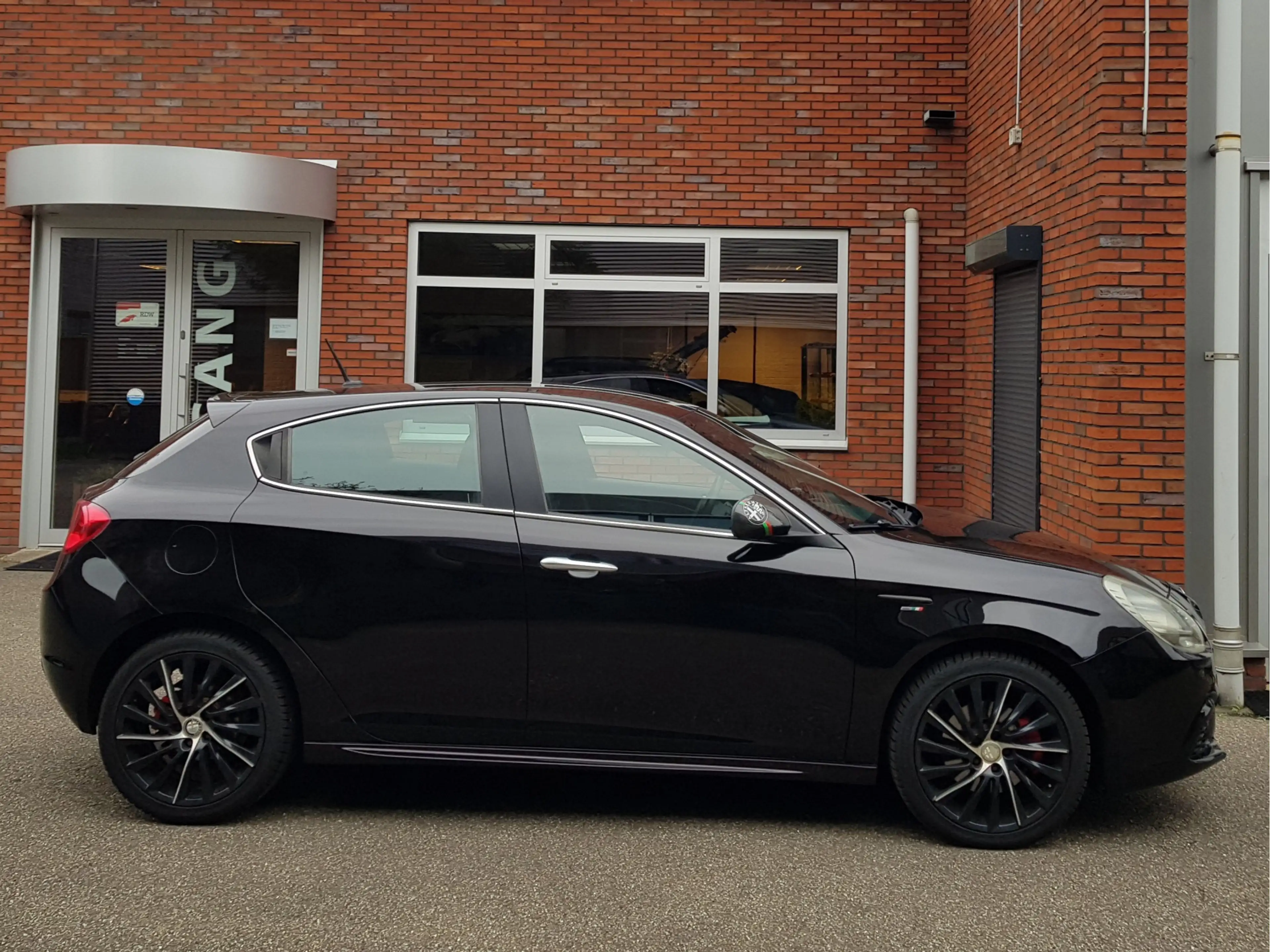 Alfa Romeo Giulietta 1.4 T 170Pk Vol Leder Navi Xenon 18"Vlg — photo 2