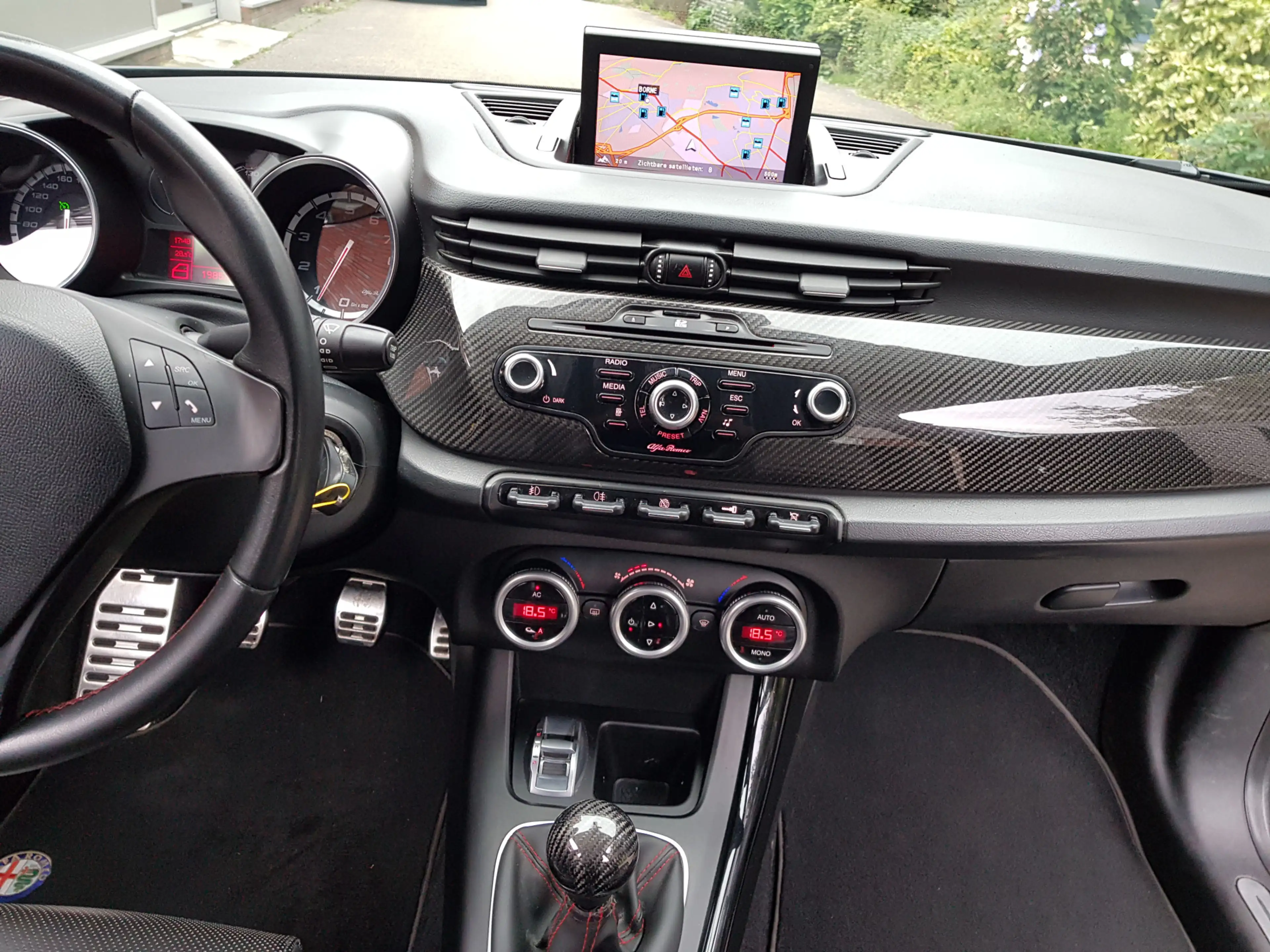 Alfa Romeo Giulietta 1.4 T 170Pk Vol Leder Navi Xenon 18"Vlg — photo 14