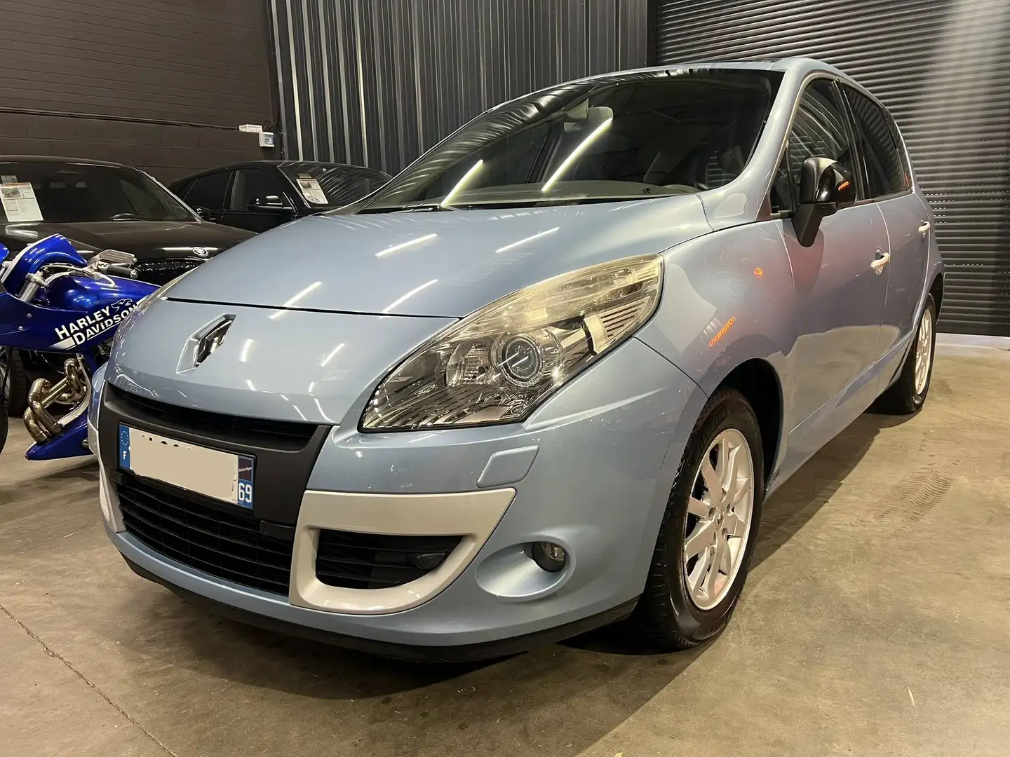 Renault Scenic III 1.5 dCi110 FAP Bose EDC Bleu - 1