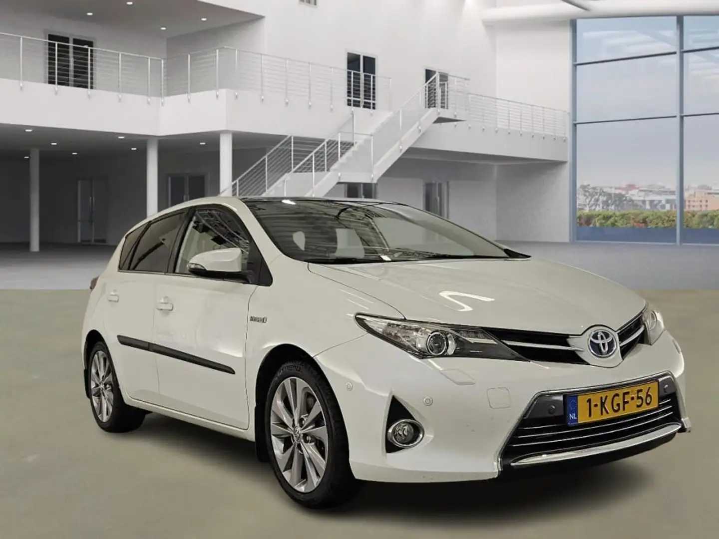 Toyota Auris 1.8 Hybrid Lease Pro Blanc - 2