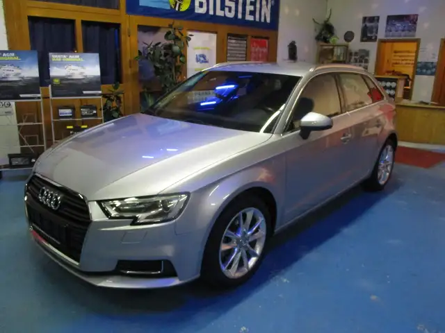 Audi A3 Sportback 1.0 TFSI Sport,Xenon,Alu 17 Zoll,Top