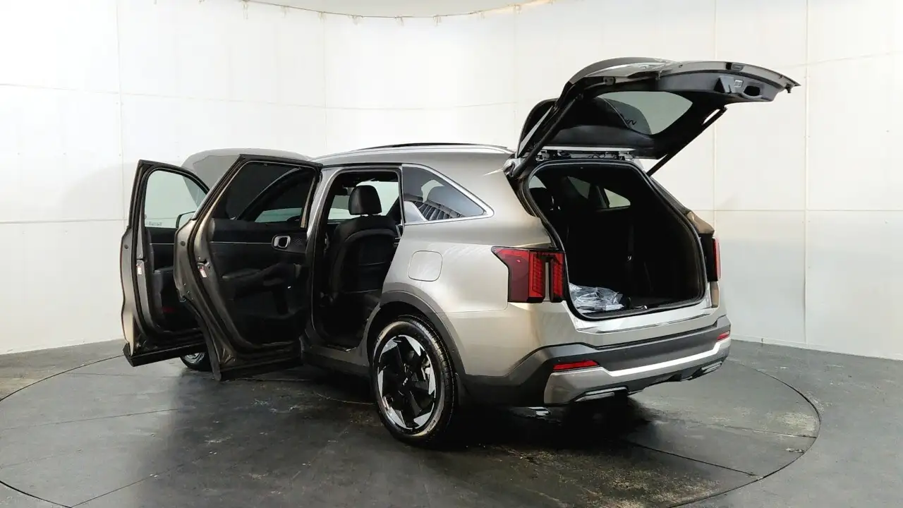 Kia Sorento снимка Kia Sorento